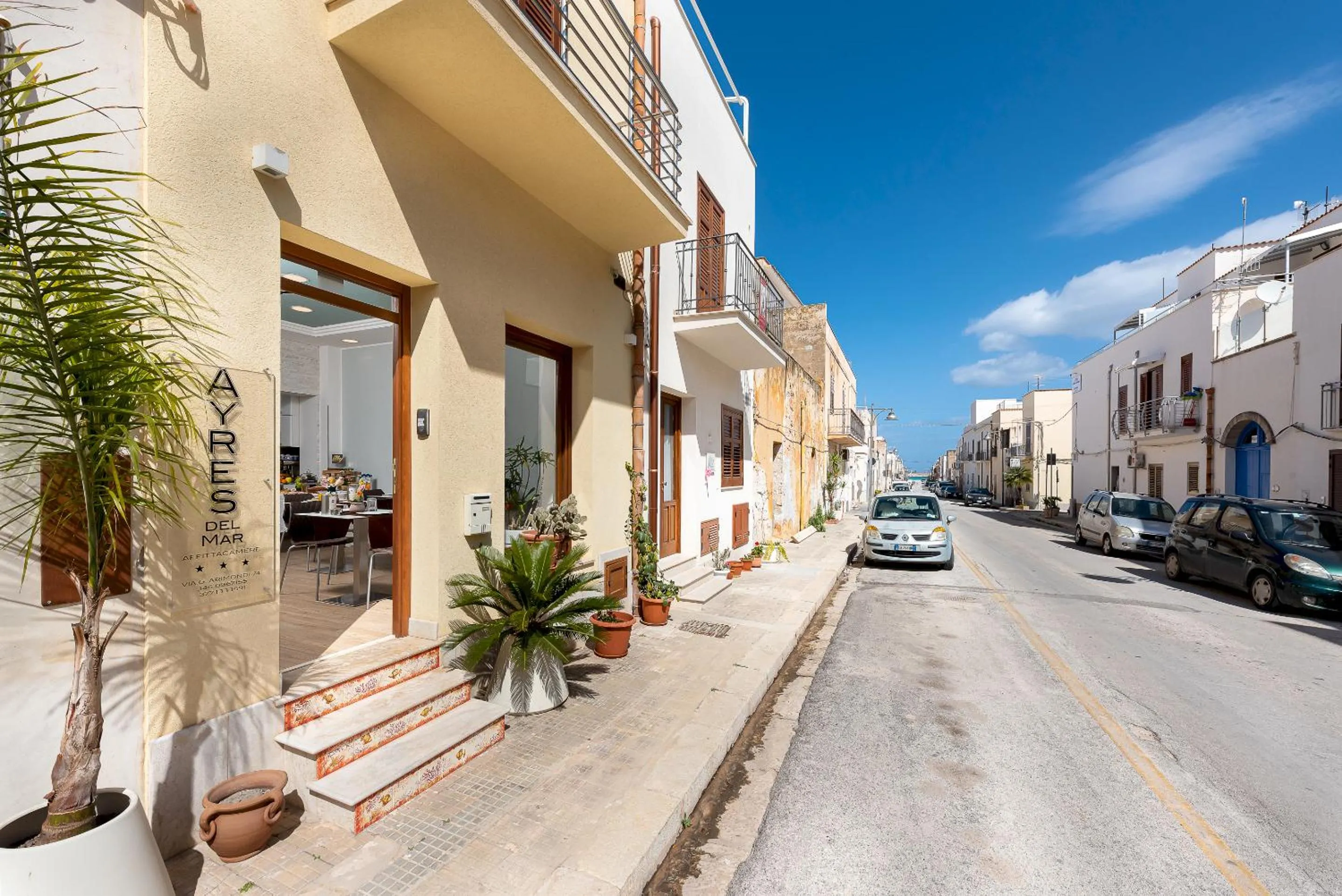 Property building in Ayres Del Mar