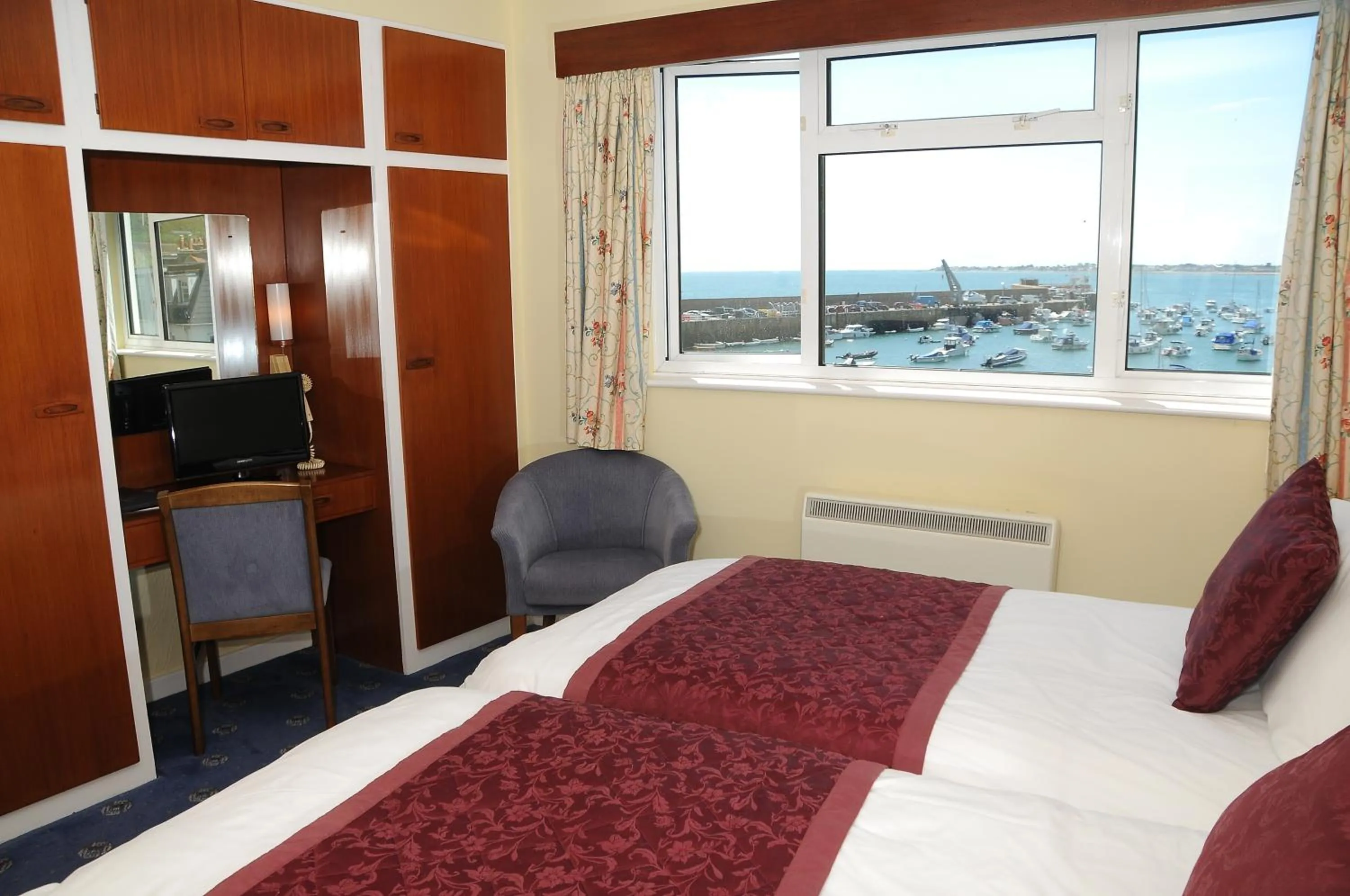 Bed in Dolphin Hotel