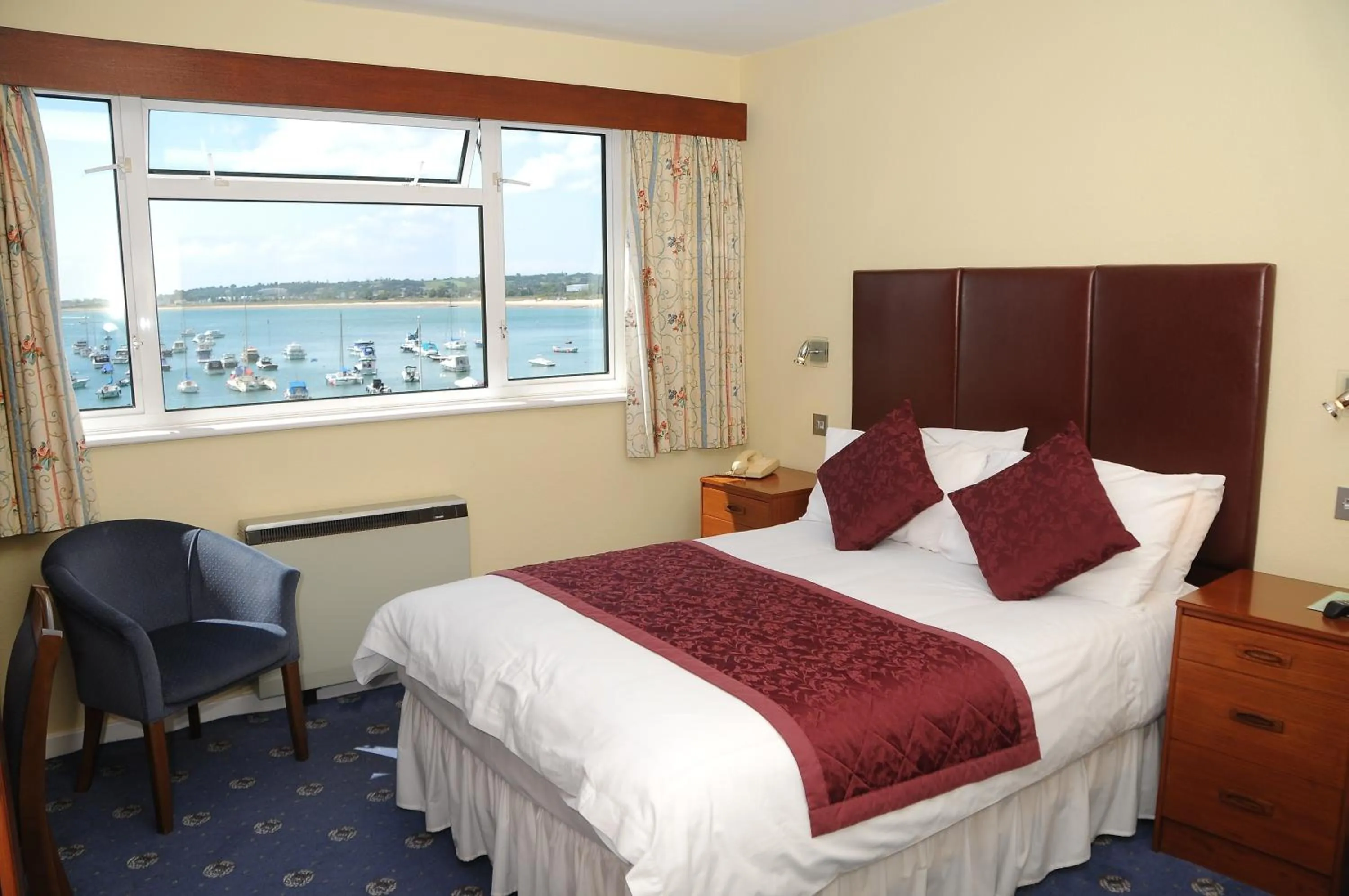 Bed in Dolphin Hotel