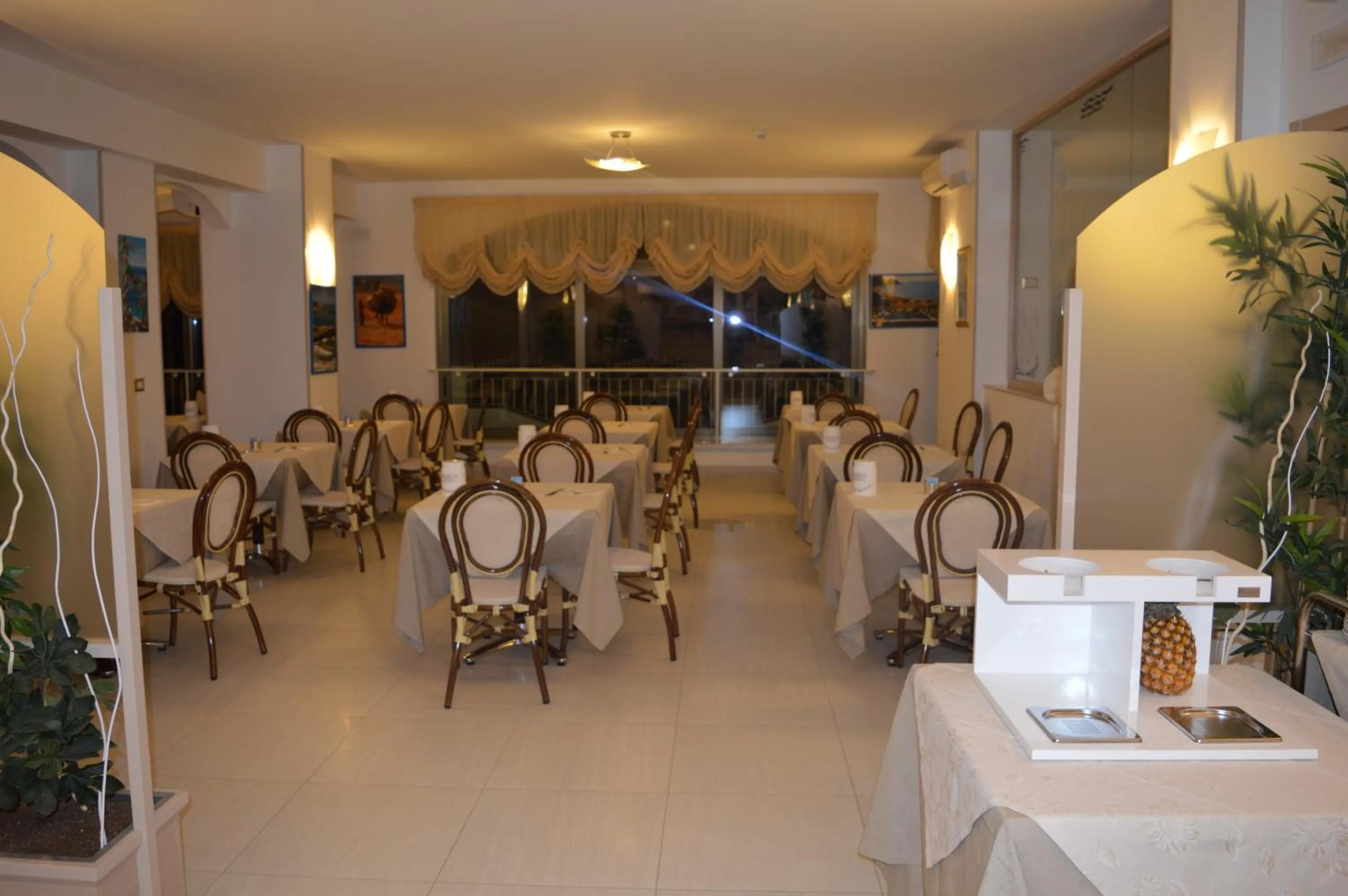 Night in Hotel Incanto