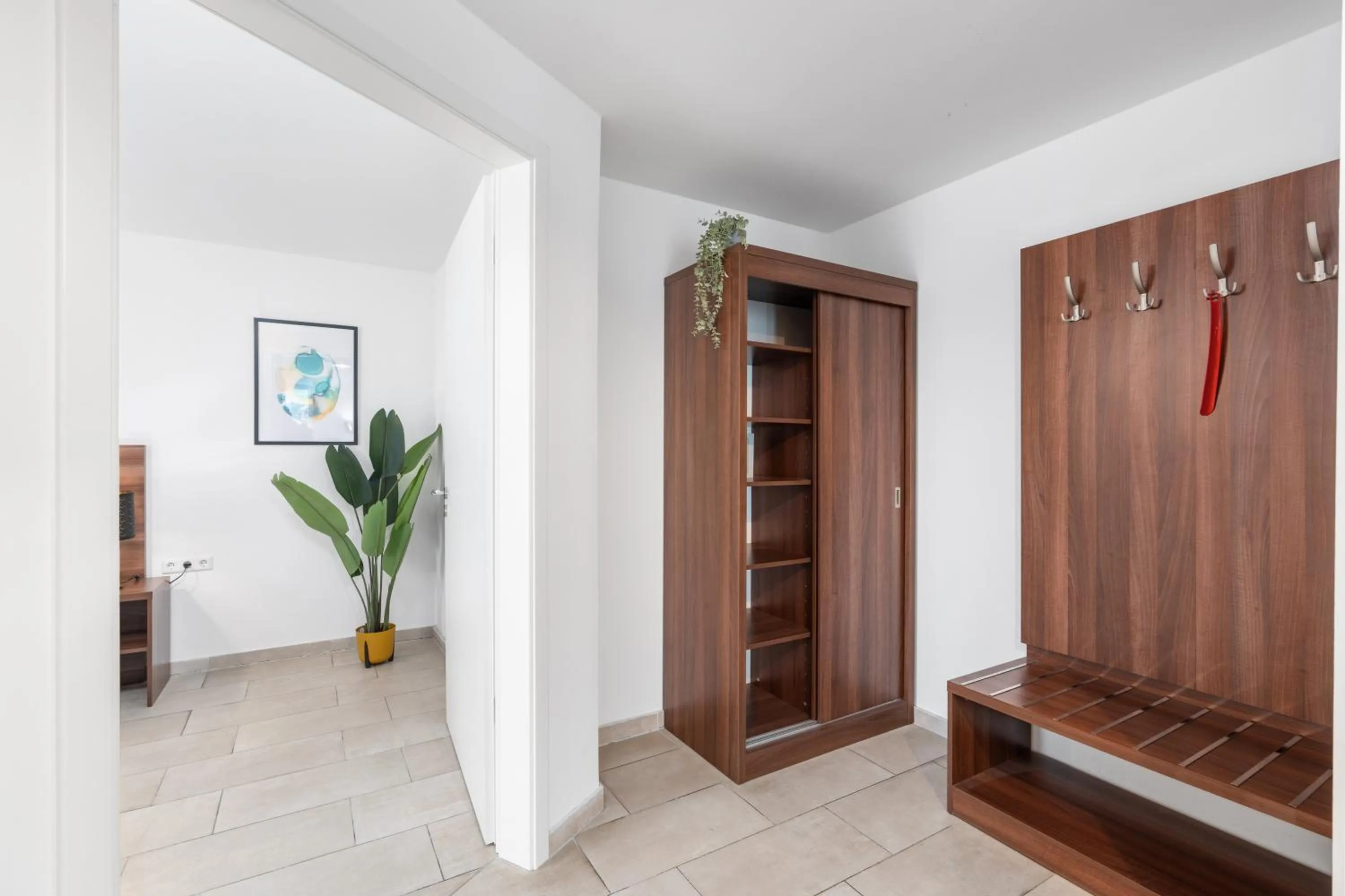 wardrobe in Amelie chez Inez