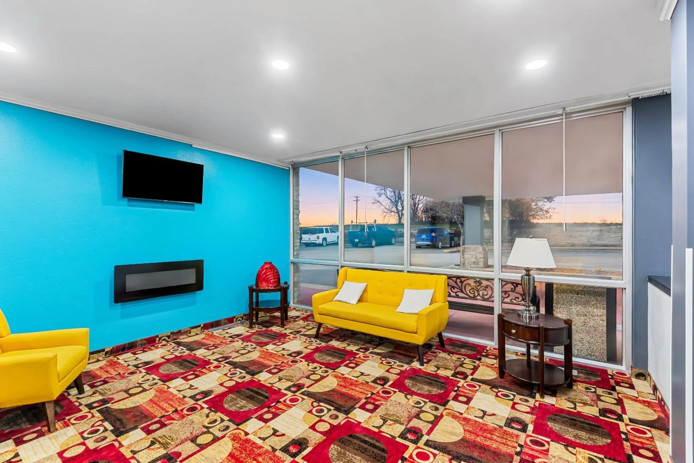 Lobby or reception in Suburban Studios Fort Dodge