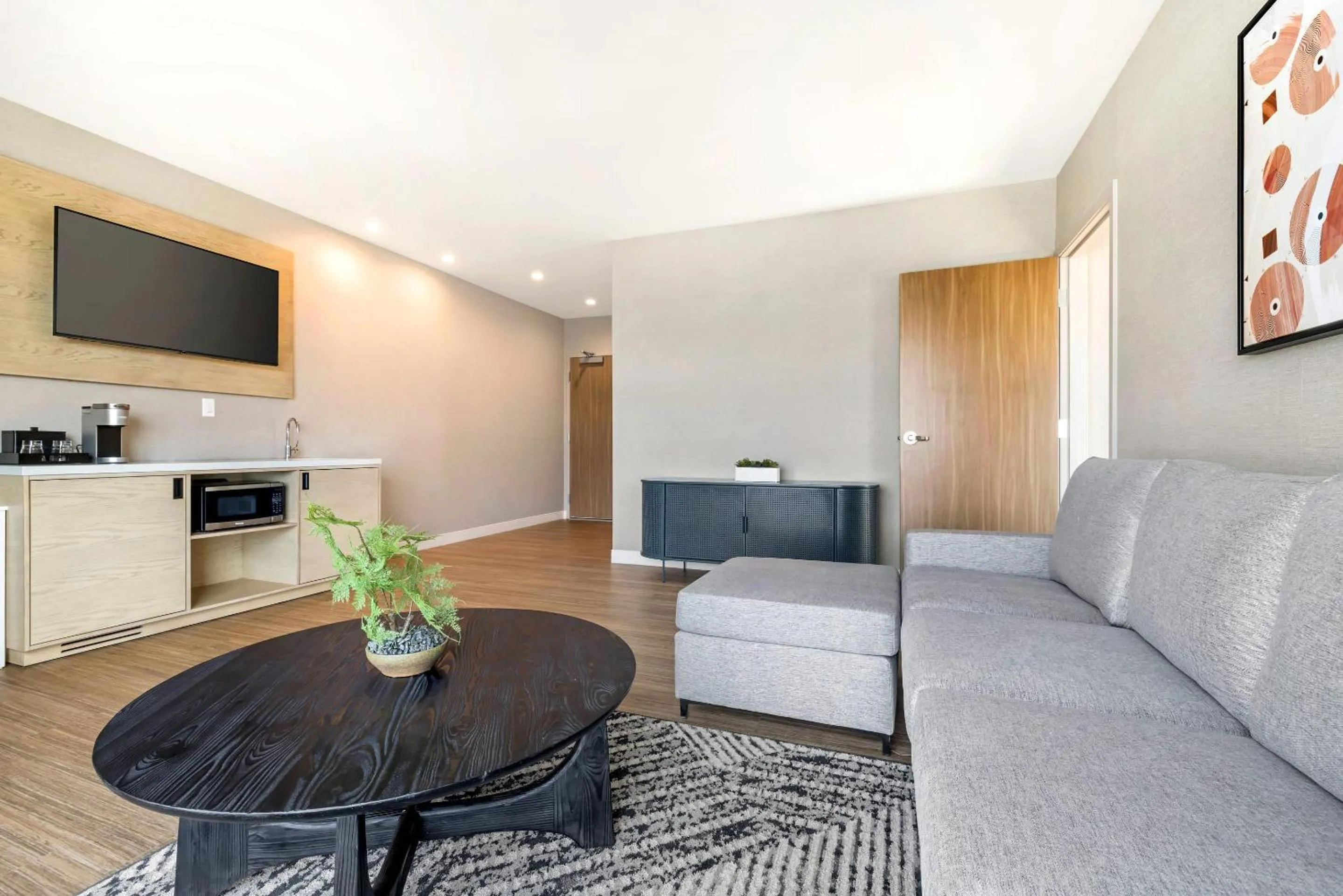 Bedroom in Cambria Hotel Burbank Airport