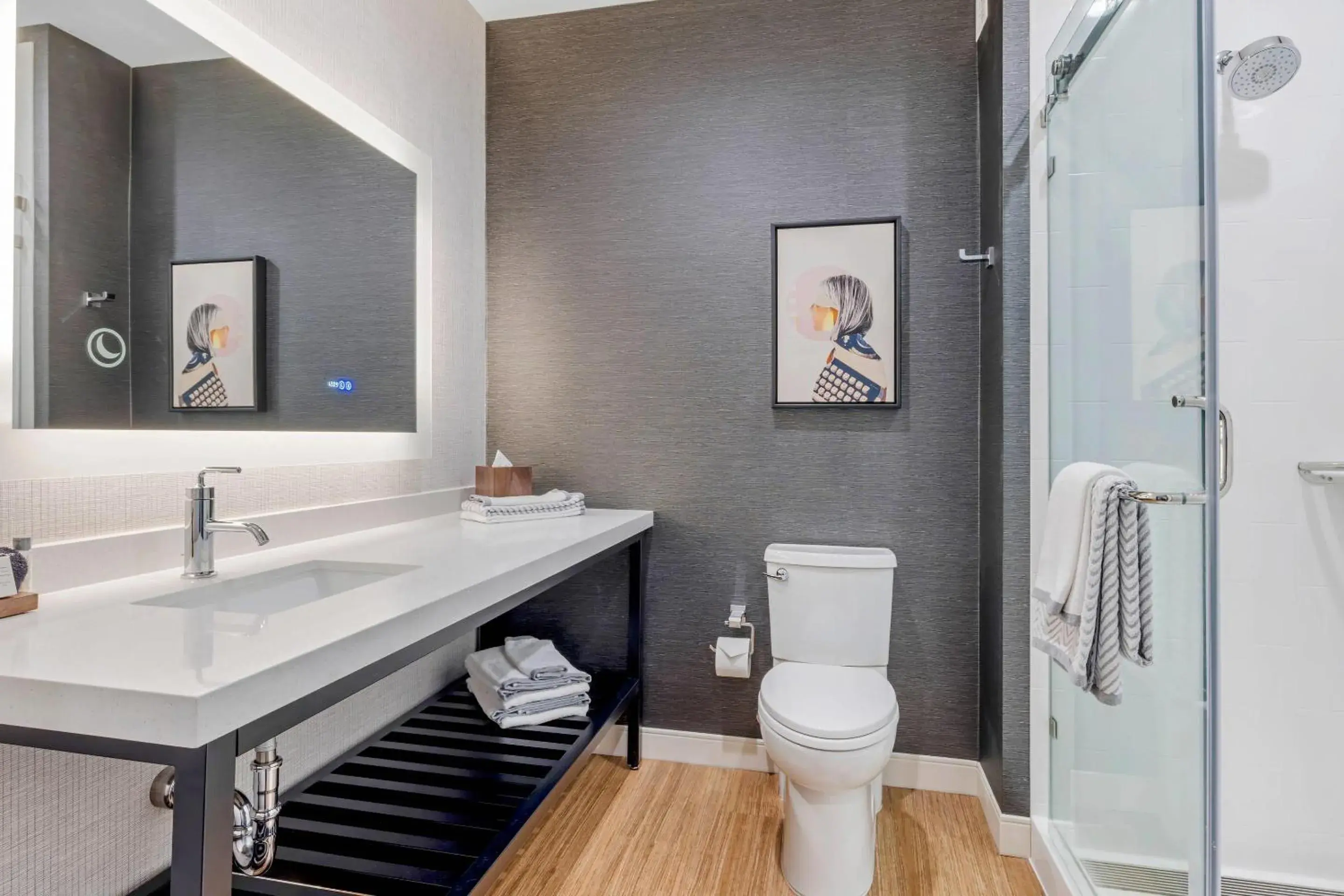 Queen Room with Two Queen Beds -Non-Smoking in Cambria Hotel Burbank Airport Queen Room with Two Queen Beds -Non-Smoking in Cambria Hotel Burbank Airport