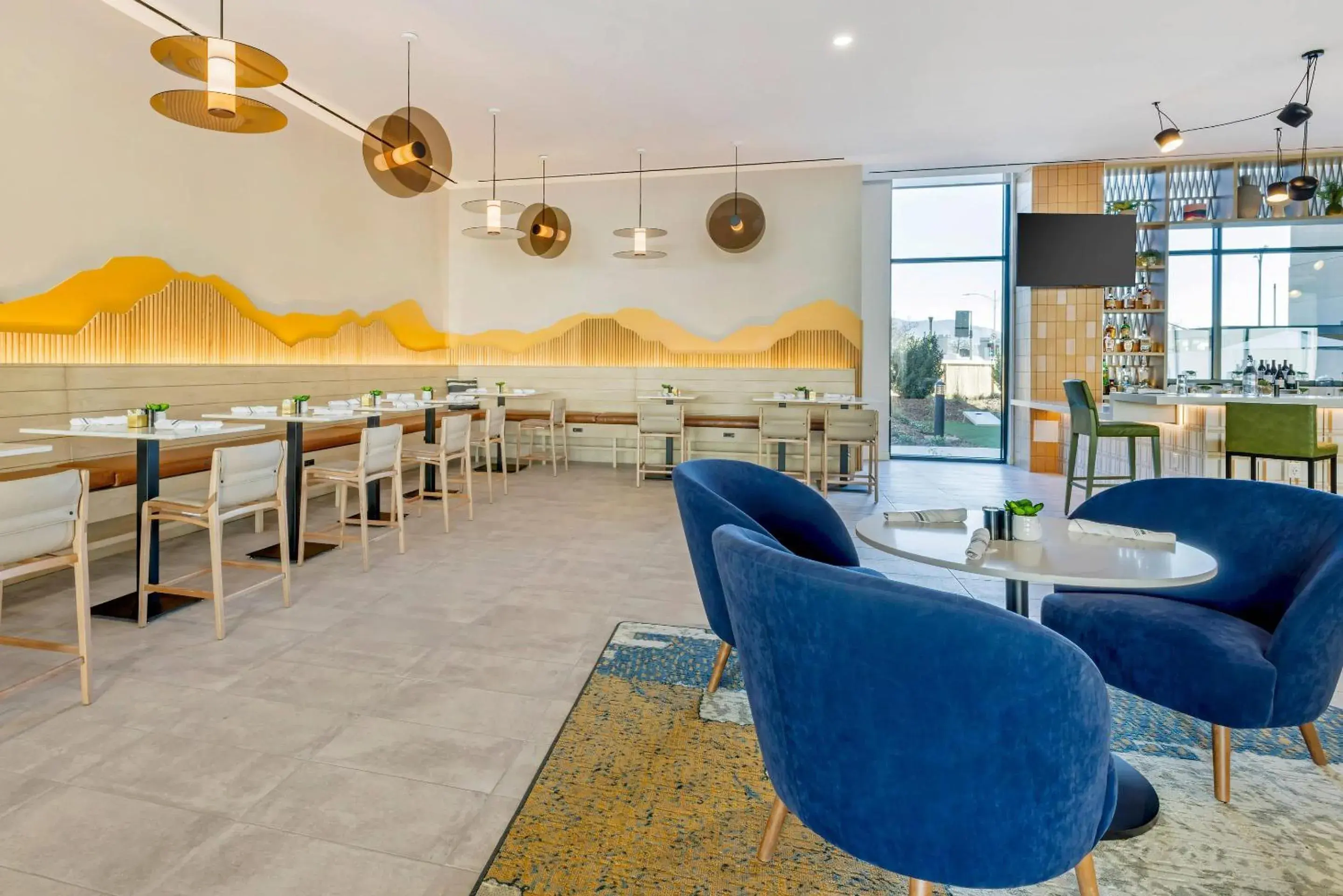 Restaurant/places to eat in Cambria Hotel Burbank Airport Restaurant/places to eat in Cambria Hotel Burbank Airport