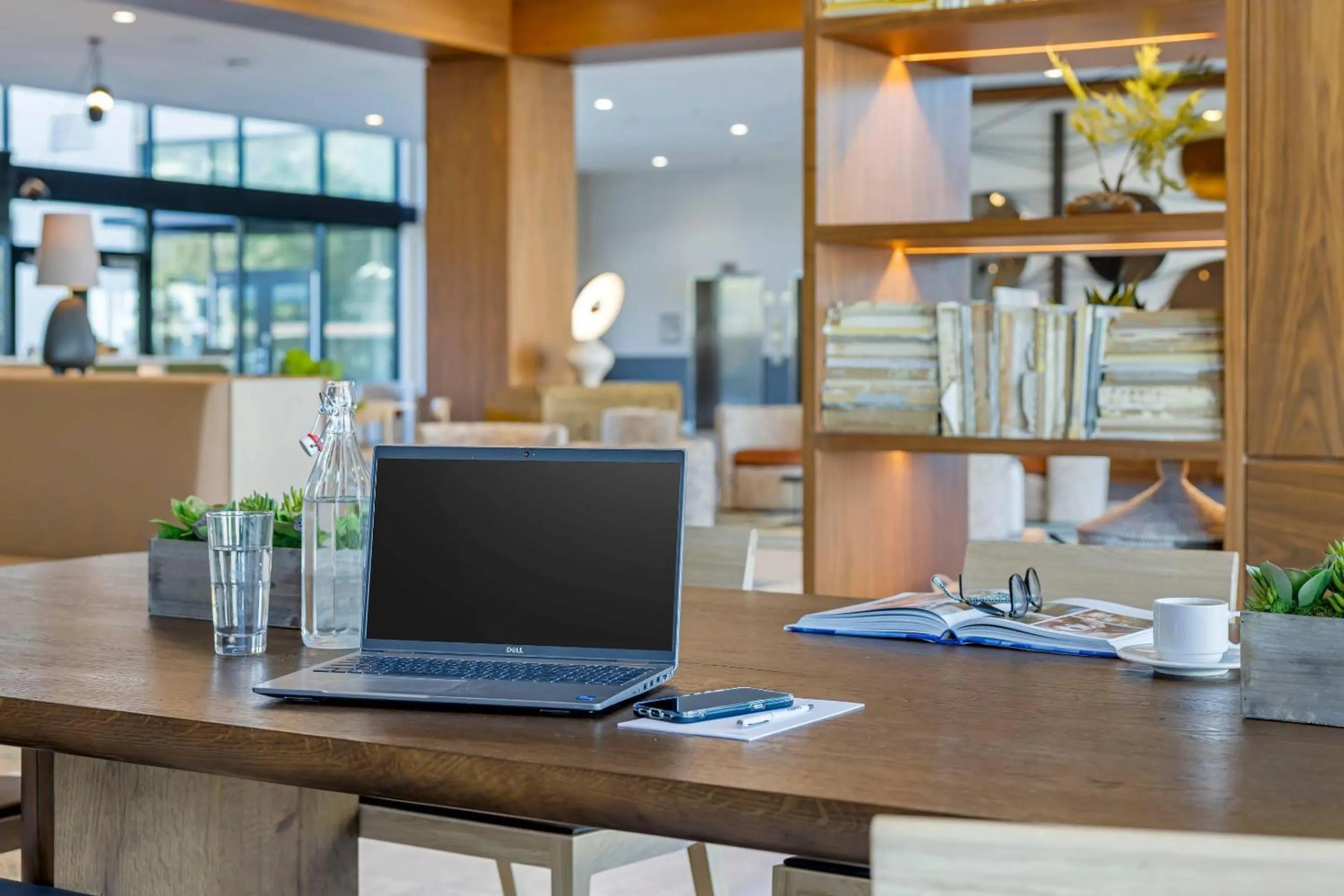 Breakfast in Cambria Hotel Burbank Airport