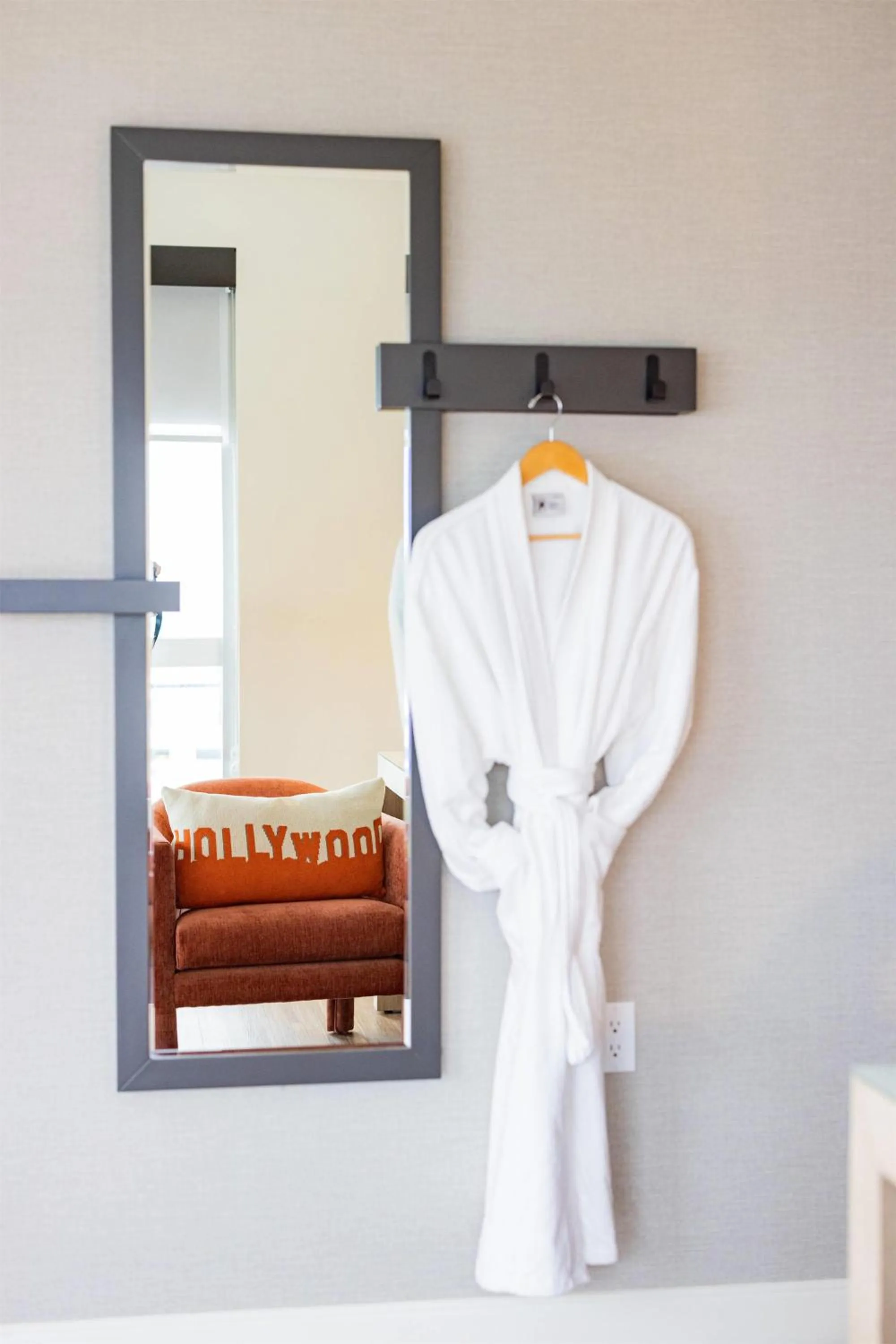 Bedroom in Cambria Hotel Burbank Airport