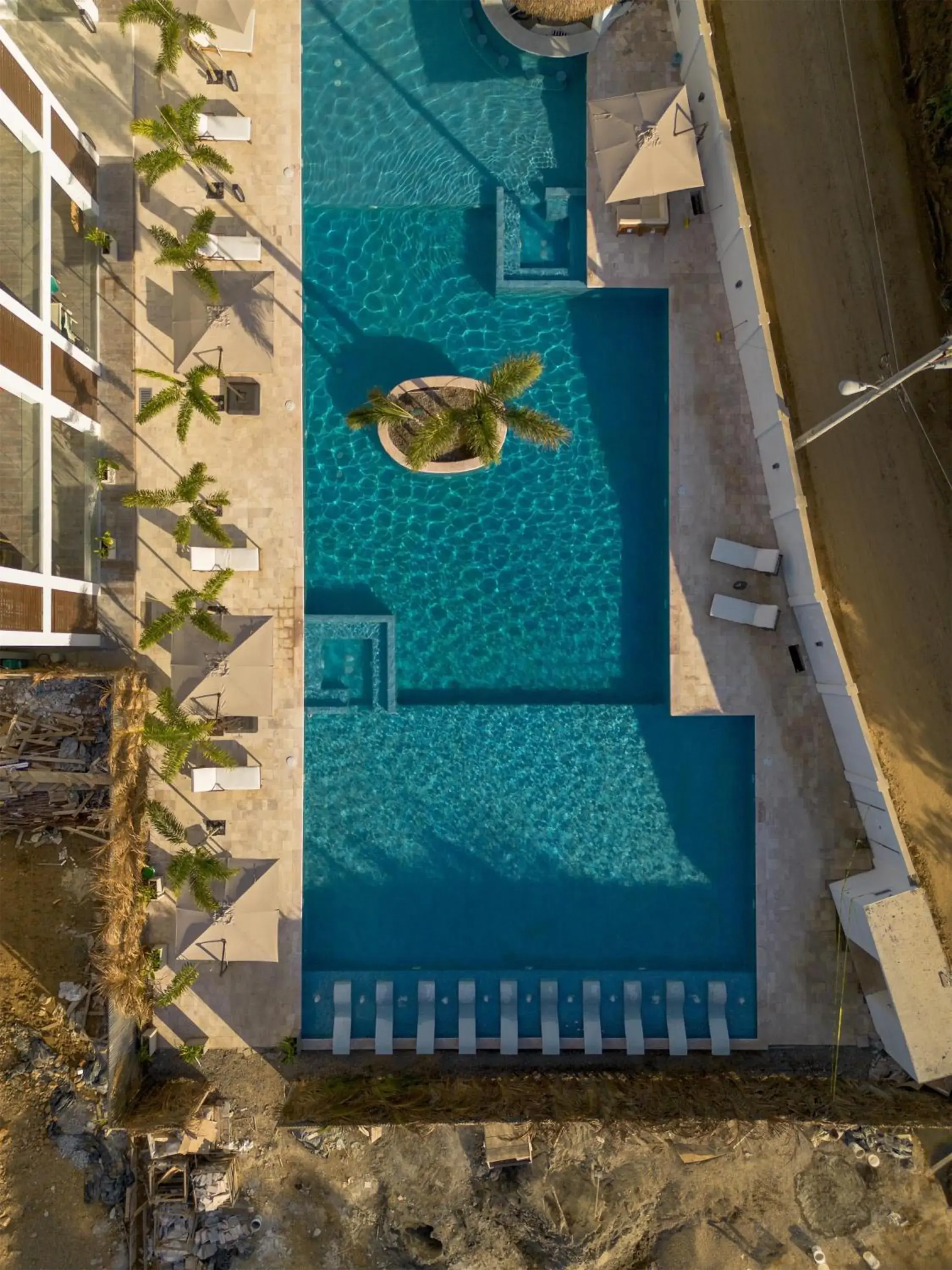 Pool view in Acqua di Mare Resort Pool view in Acqua di Mare Resort