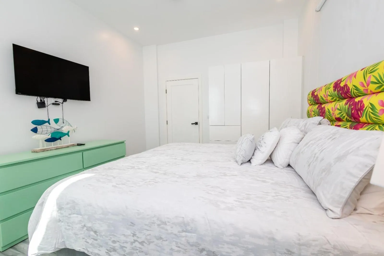 Bed in Acqua di Mare Resort