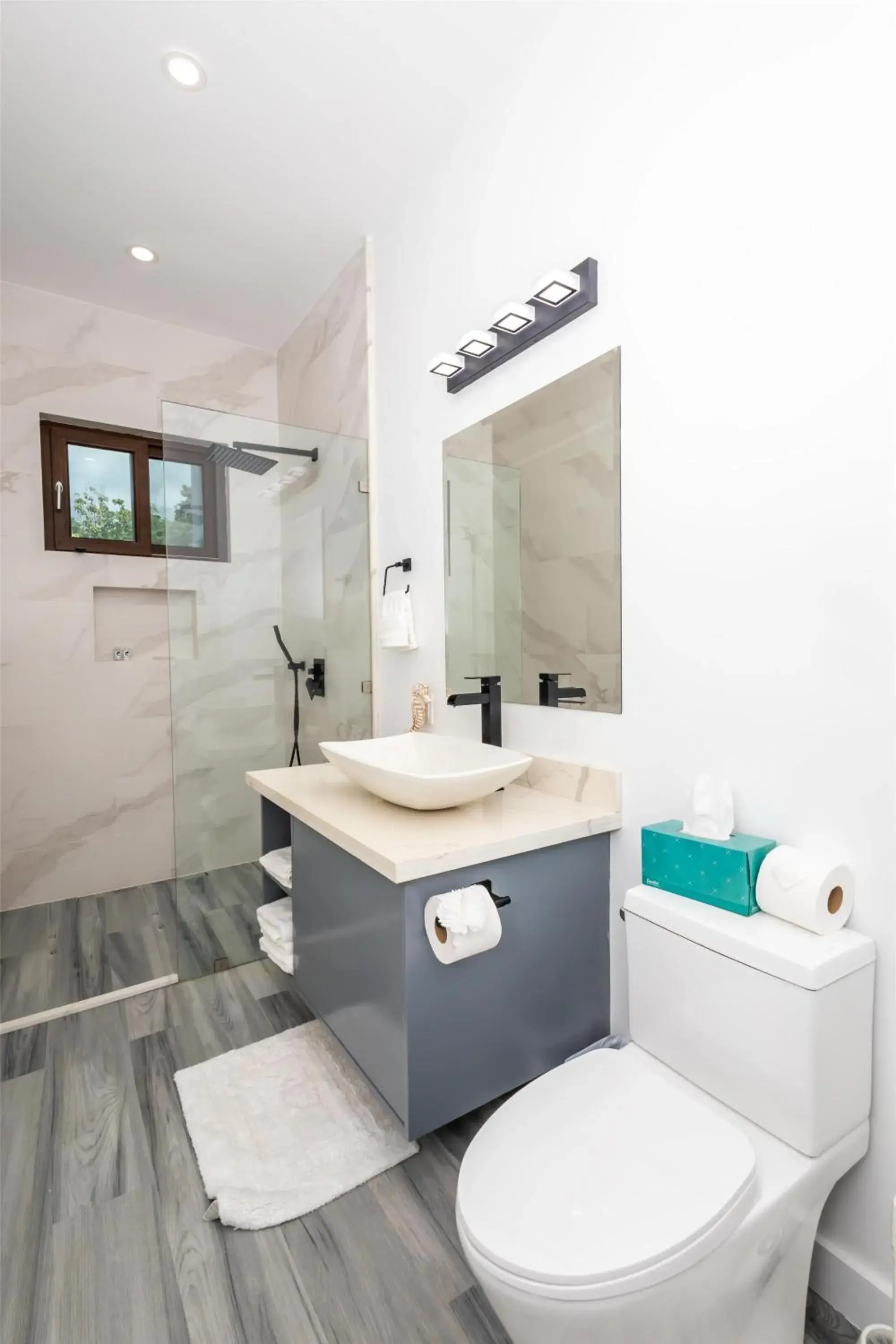 Bathroom in Acqua di Mare Resort Bathroom in Acqua di Mare Resort