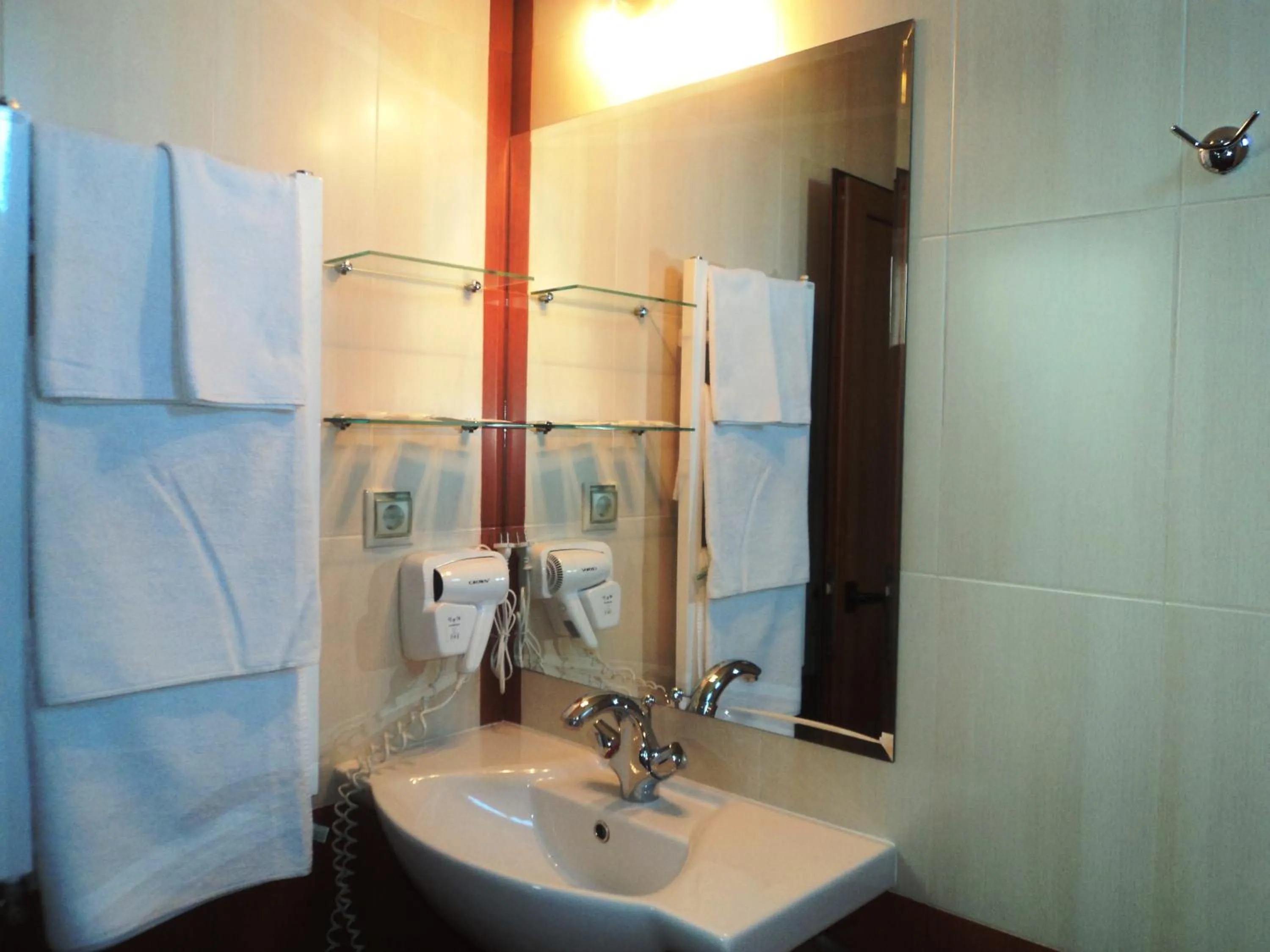 Bathroom in Family Hotel 007