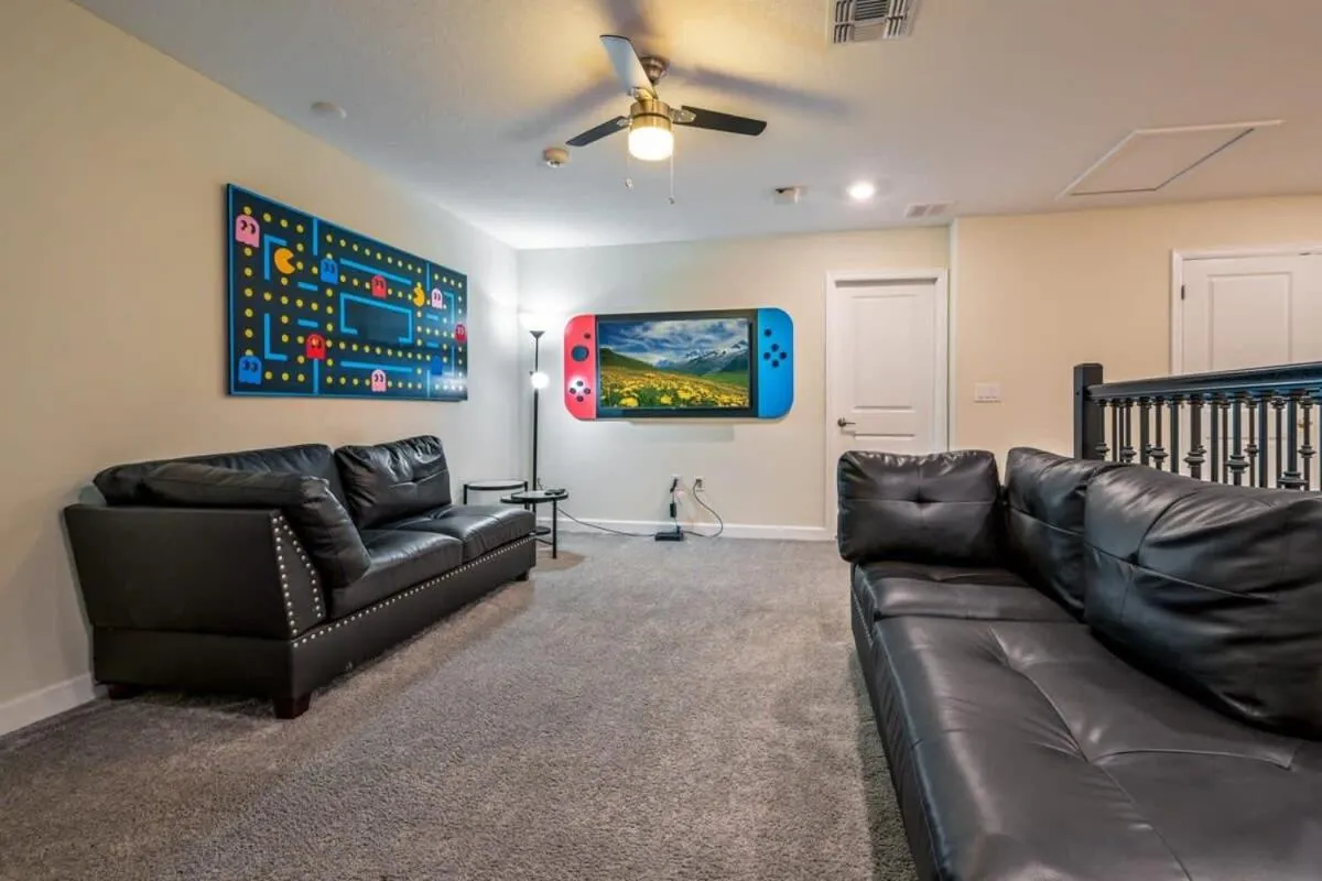 Family Paradise Space Themed Perfect Location