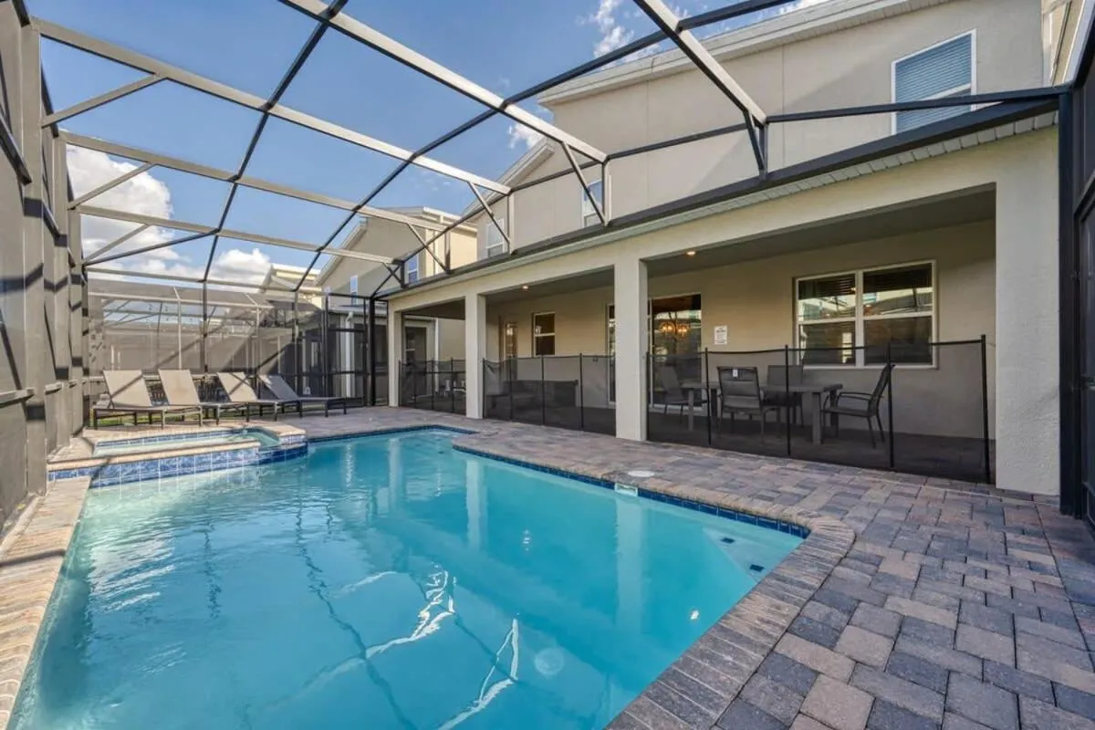 Family Paradise Space Themed Perfect Location
