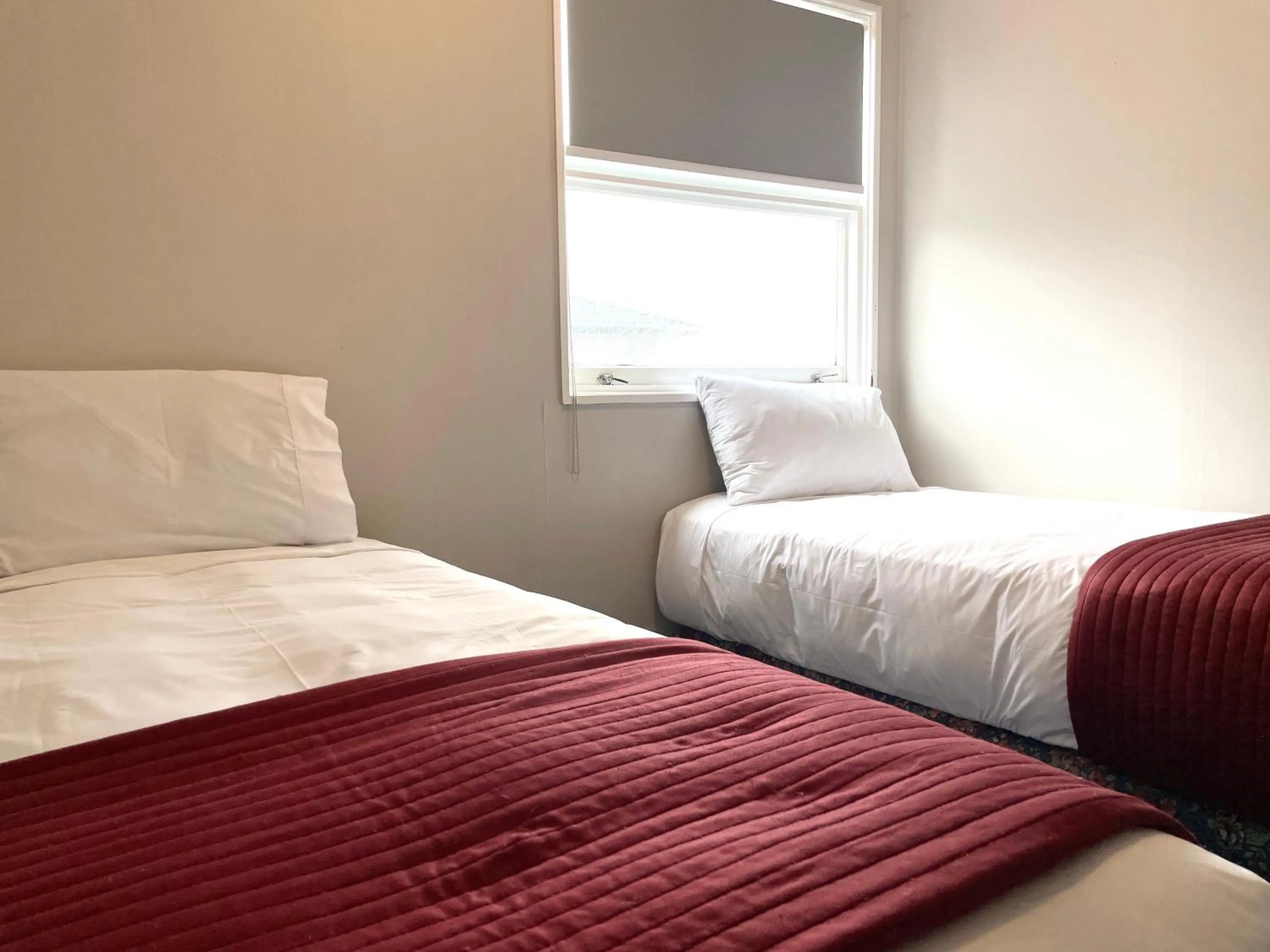 Bed in Mount Eden Motel