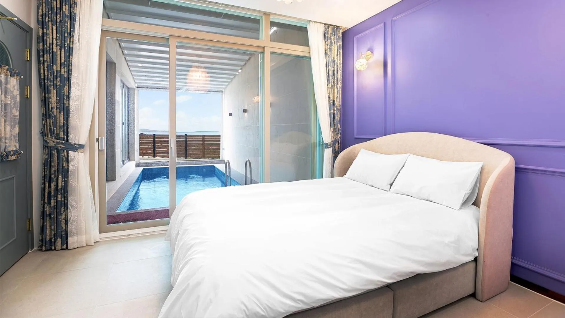 Bed in Ganghwa Elijah Resort