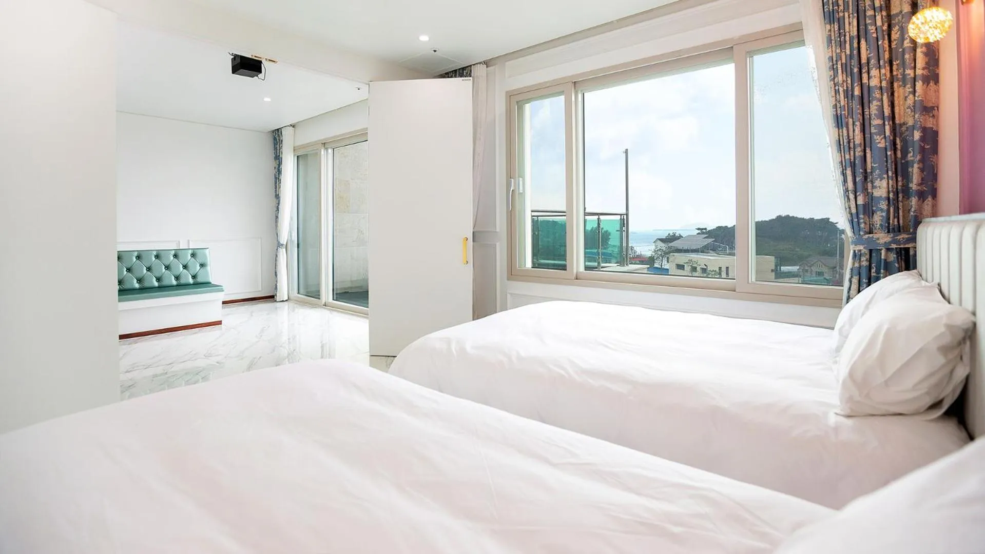 Bed in Ganghwa Elijah Resort