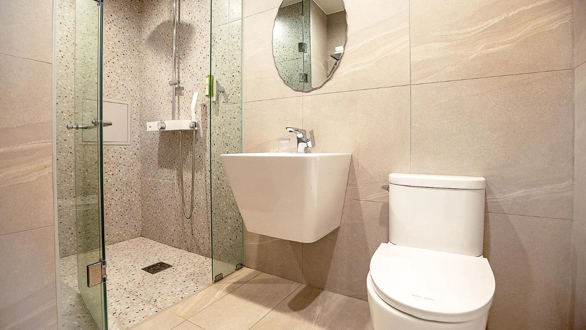 Shower in Ganghwa Elijah Resort