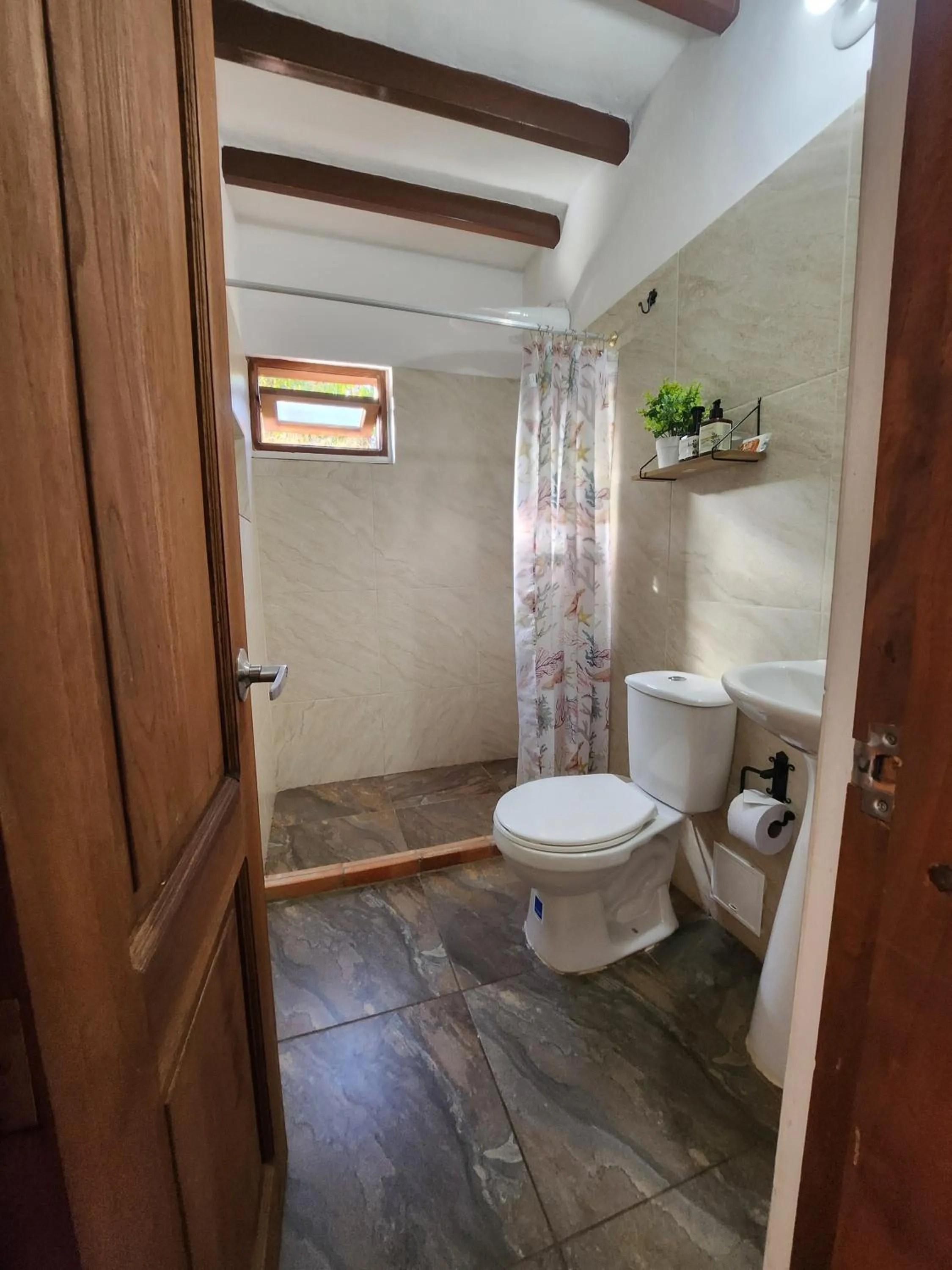 Shower in Hotel Ficus Villa de Leyva