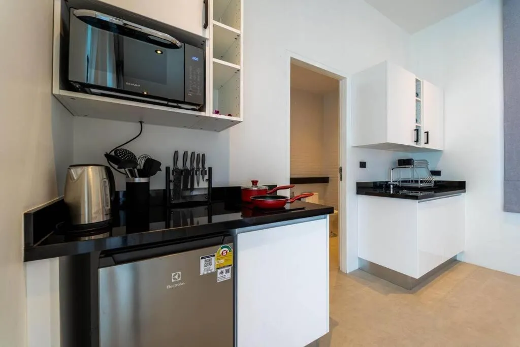 Luxury Modern 6 Bed Private Pool Villa LLW