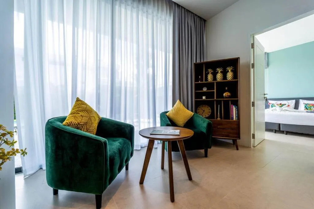 Bed in Luxury Modern 6 Bed Private Pool Villa LLW