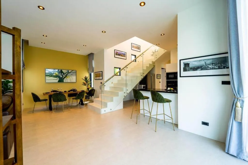 Luxury Modern 6 Bed Private Pool Villa LLW