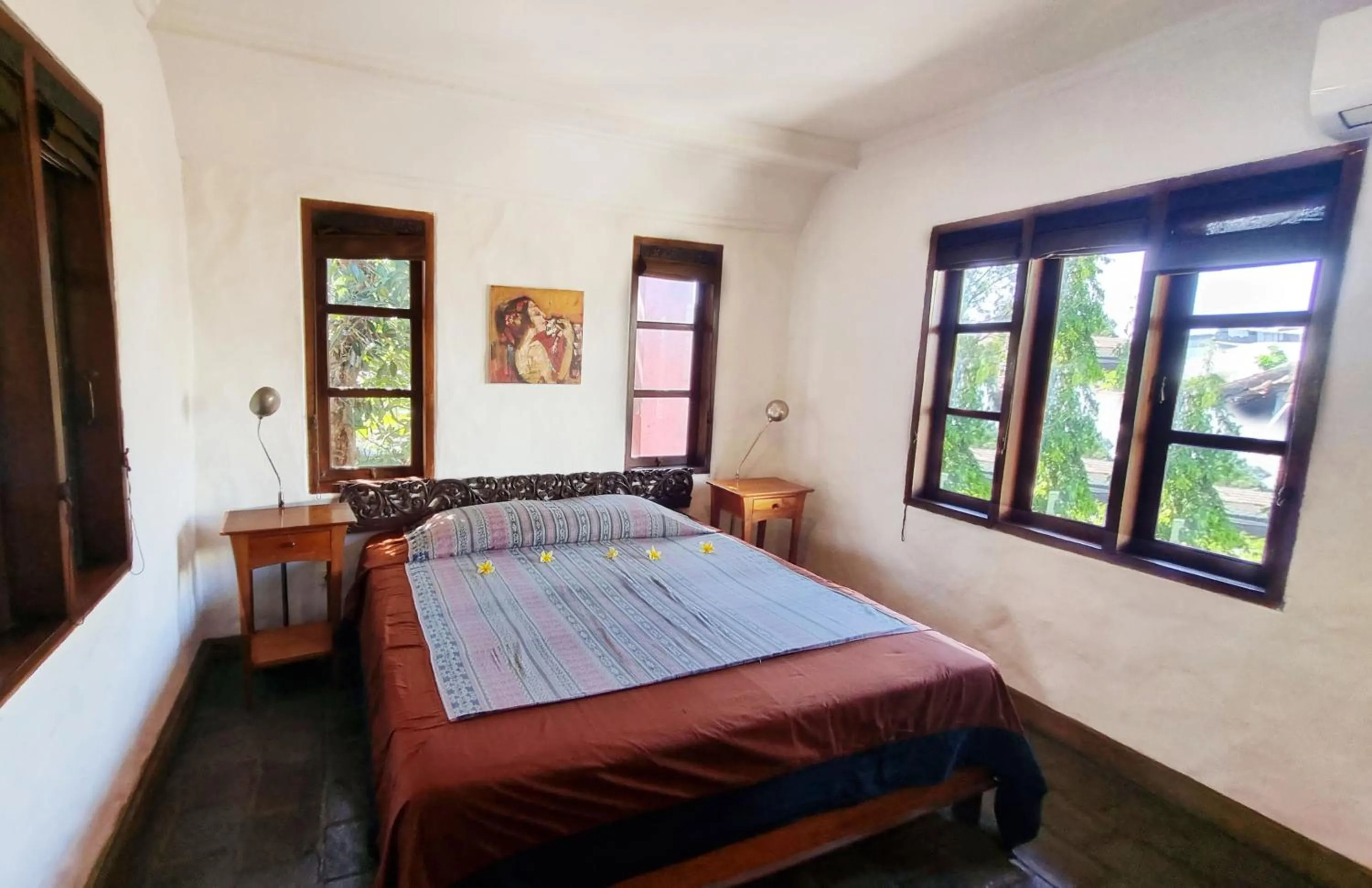 Bed in Flash Back Bungalow