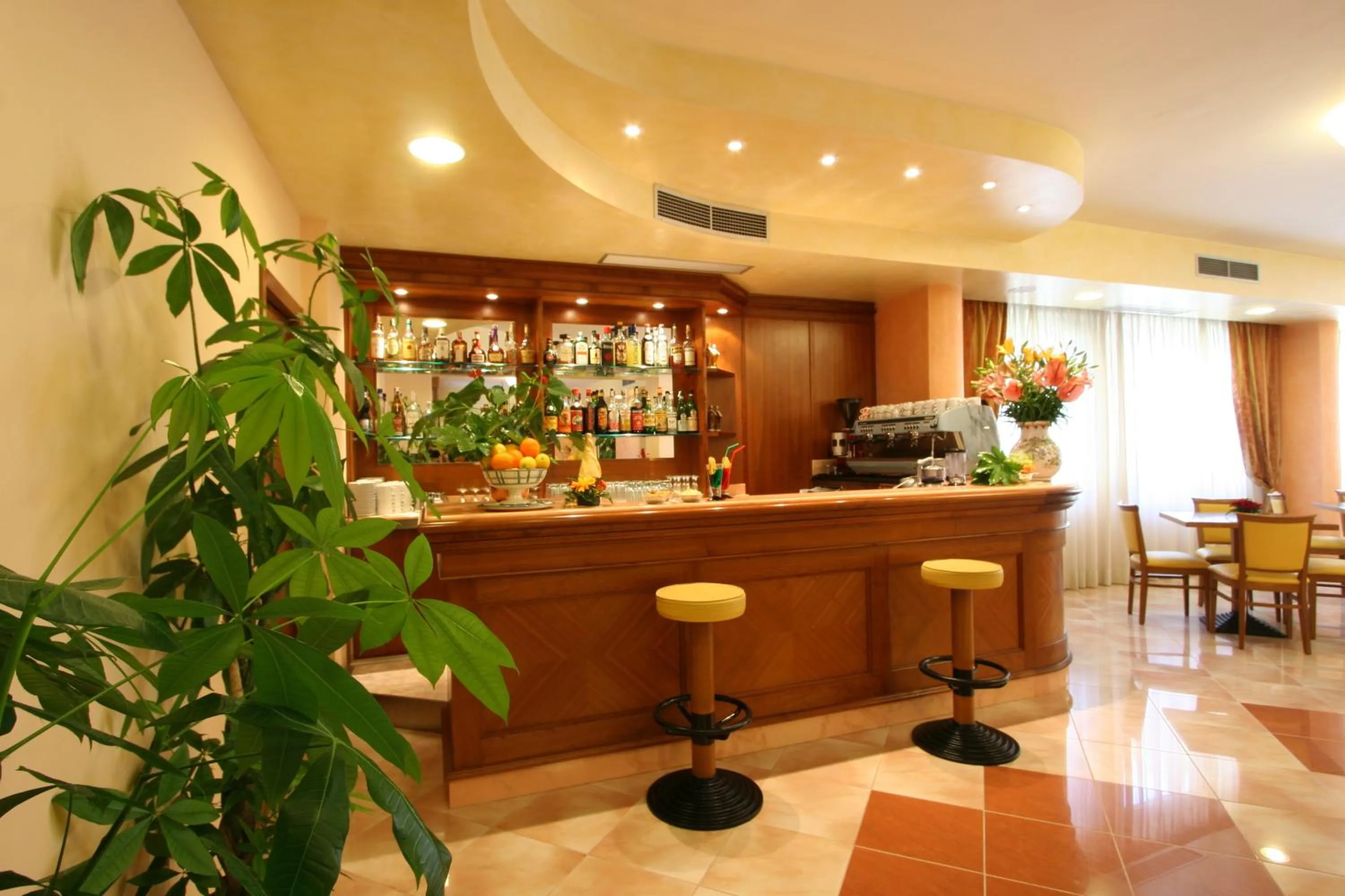 Restaurant/places to eat in Hotel Villa Luca