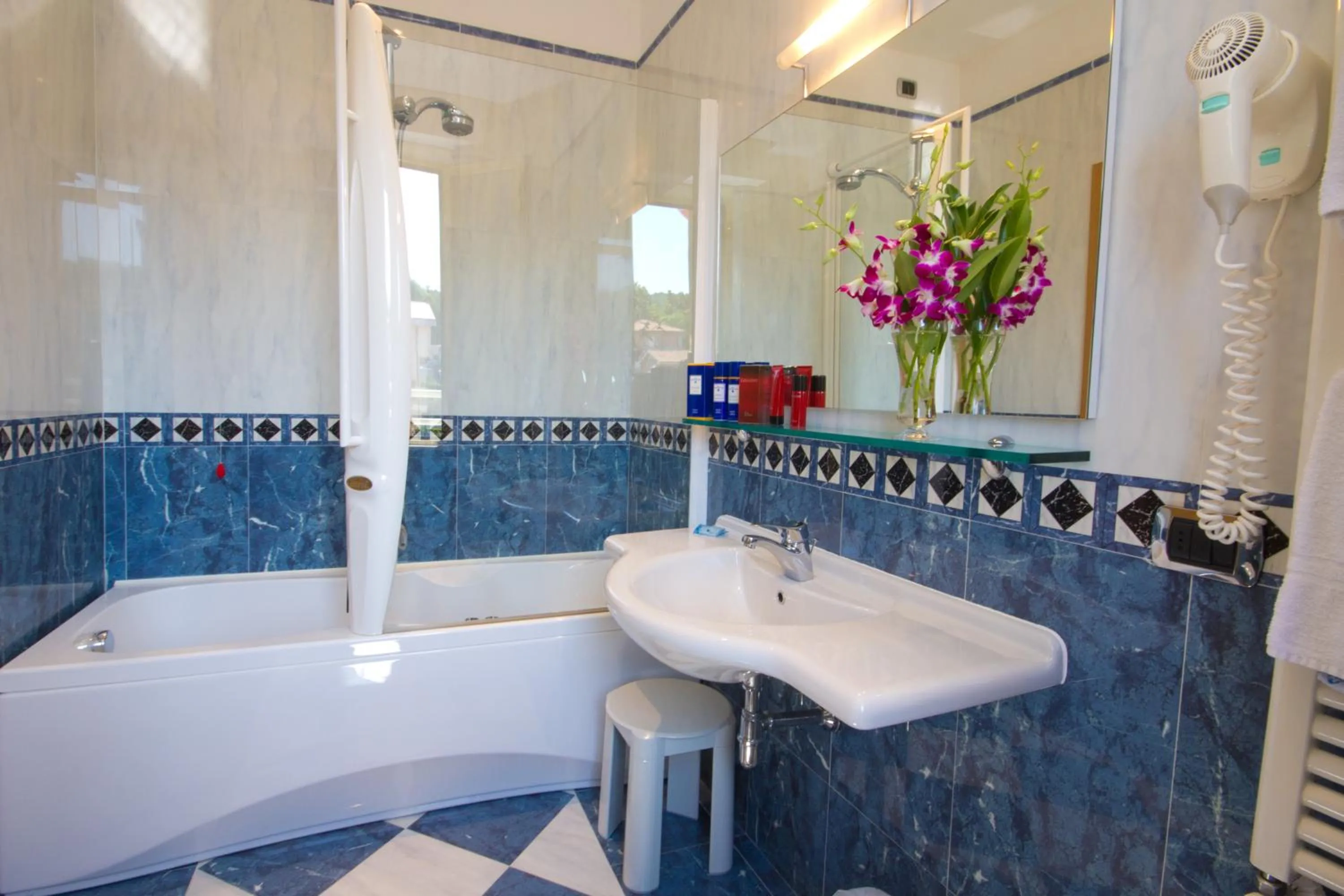 Shower in Hotel Villa Luca