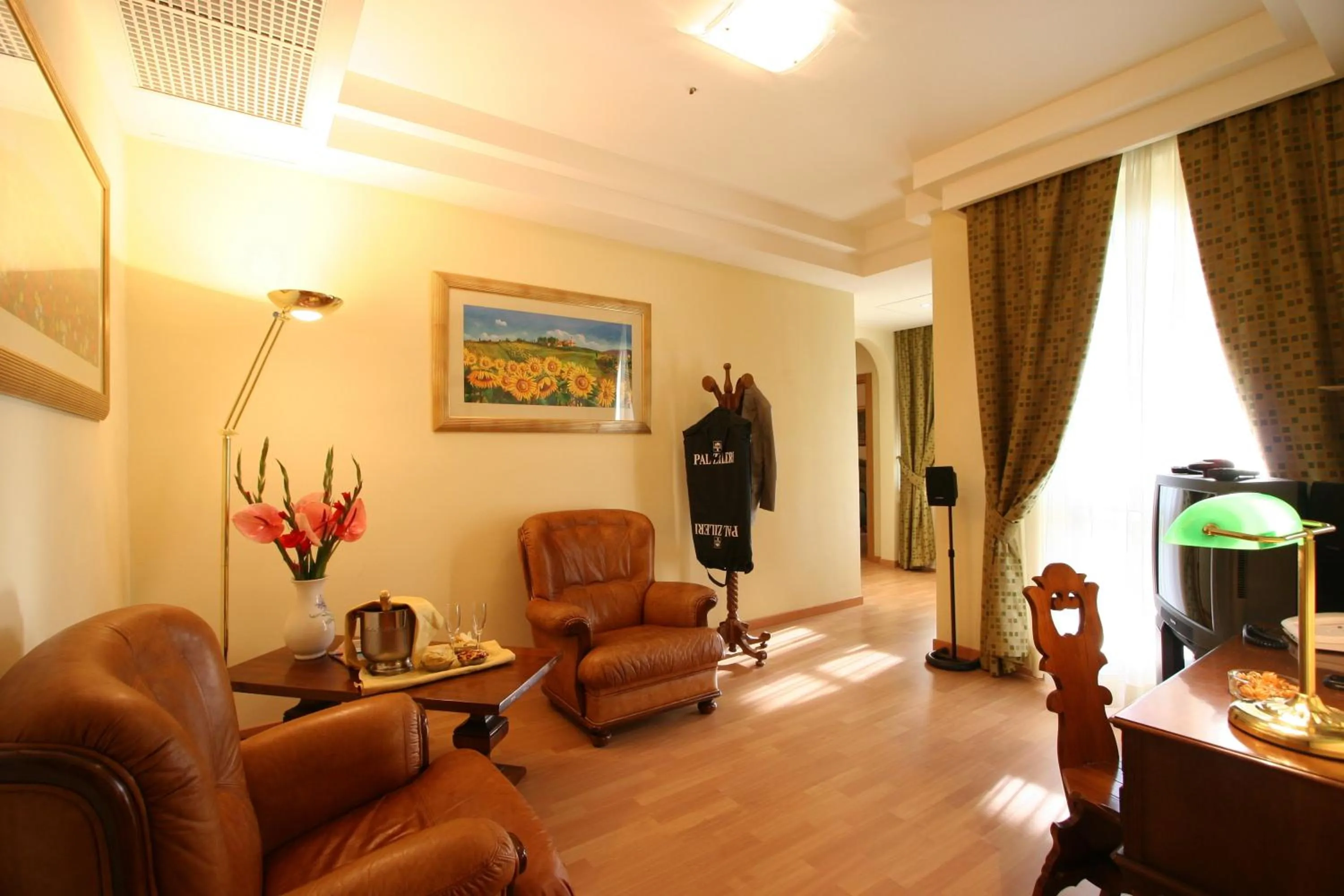 Seating area in Hotel Villa Luca