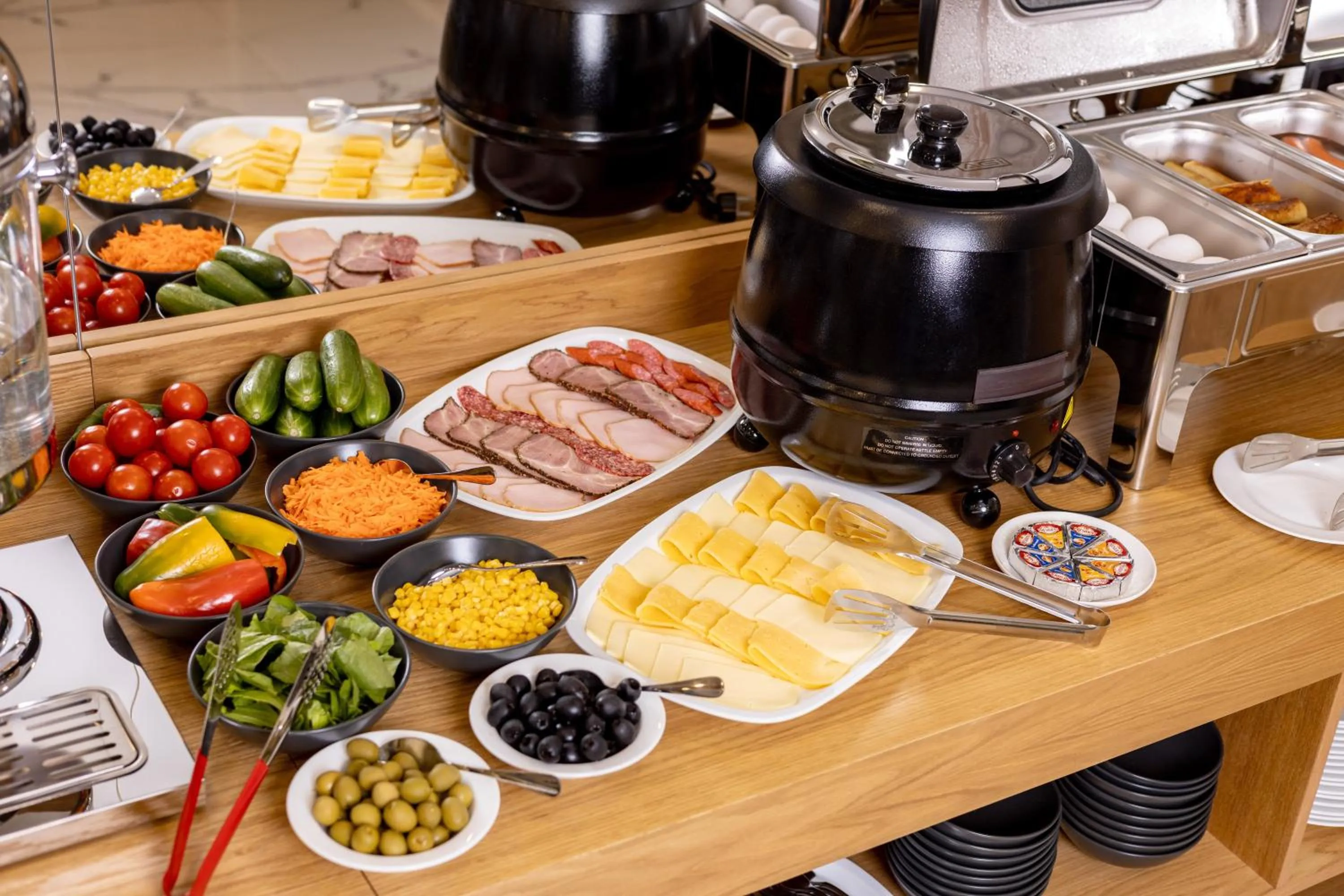 Food and drinks in Revive Boutique Hotel