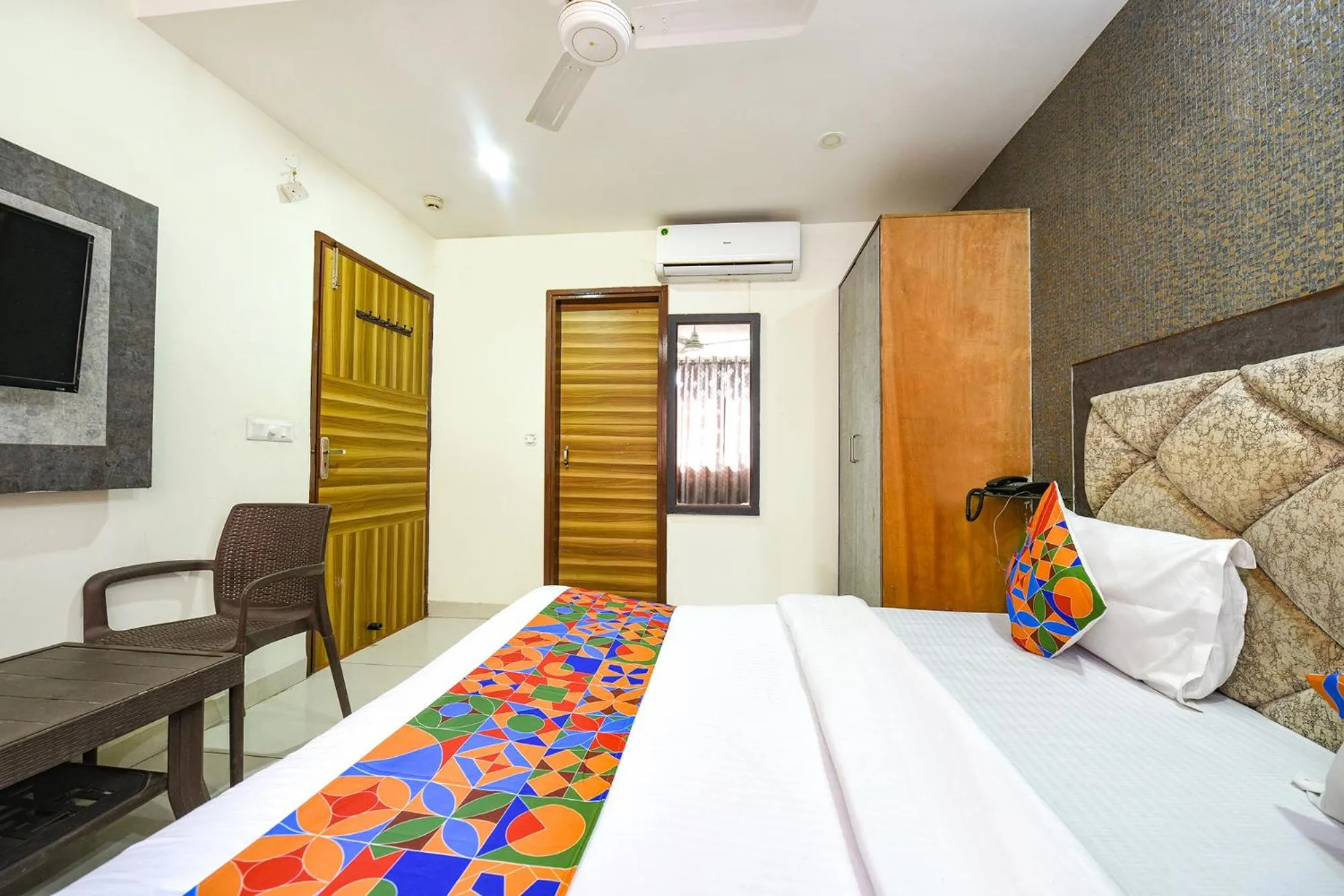 Bed in FabHotel Green Valley