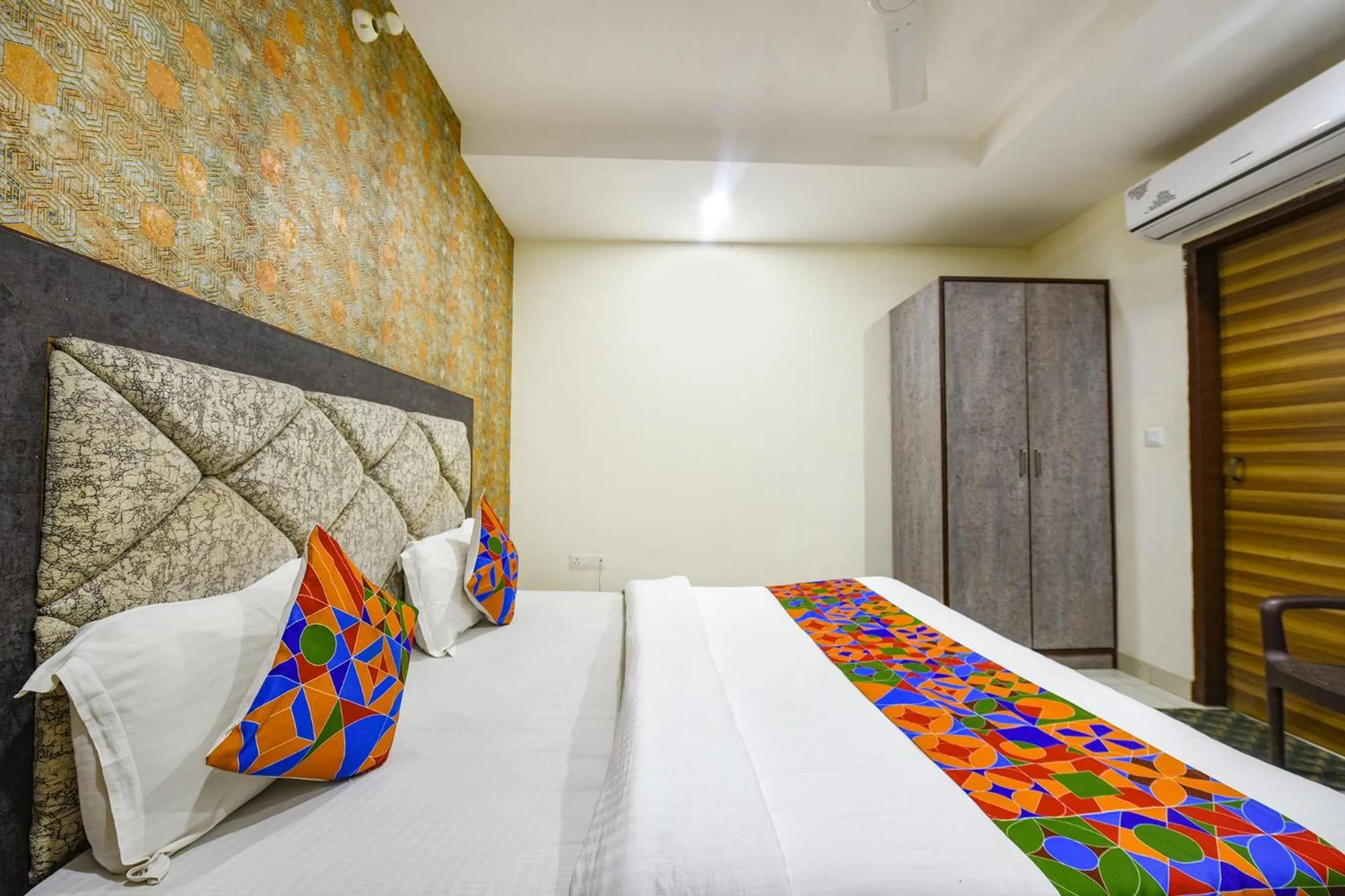 Bed in FabHotel Green Valley