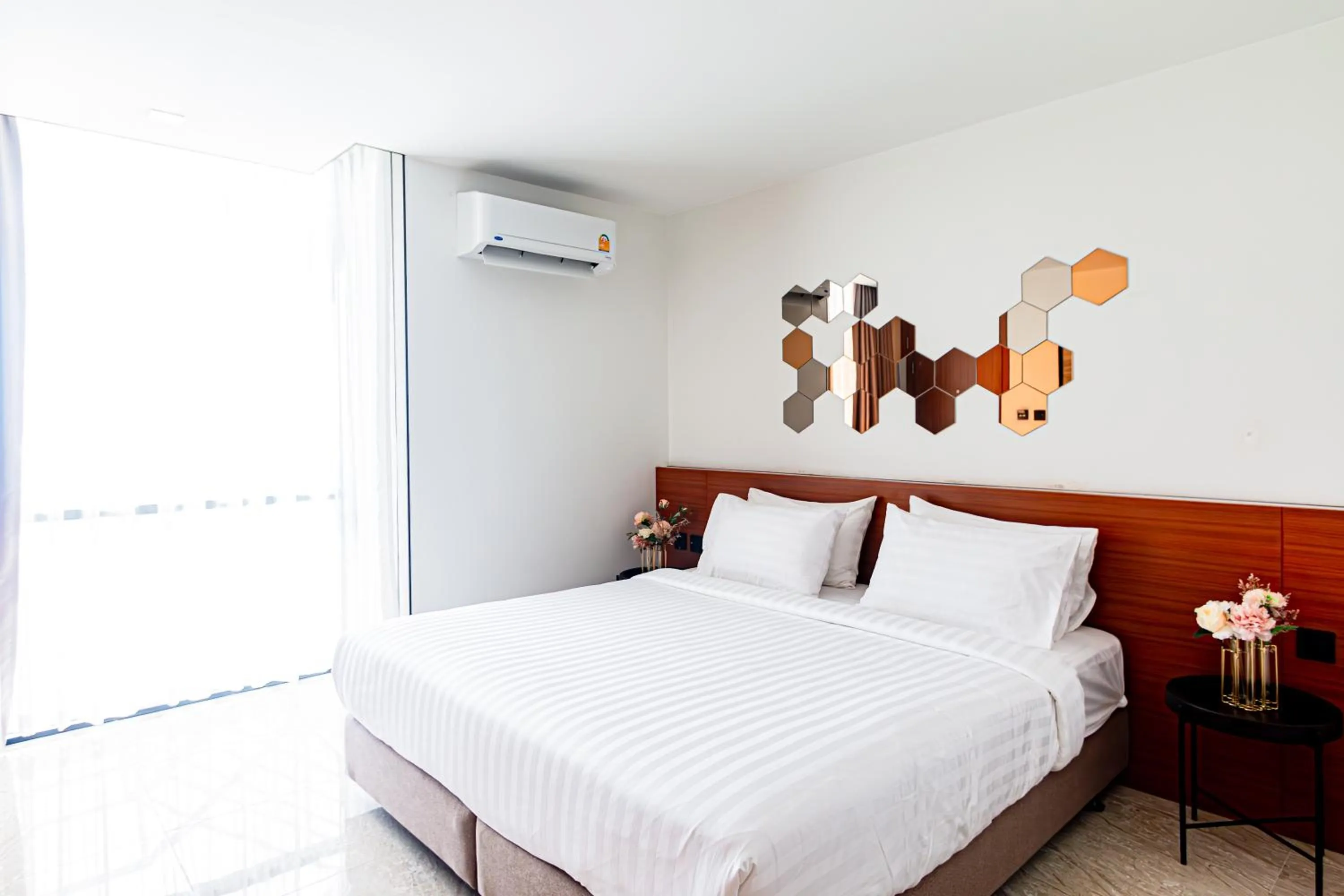 Bedroom, Bed in Frame Hotel Bangkok