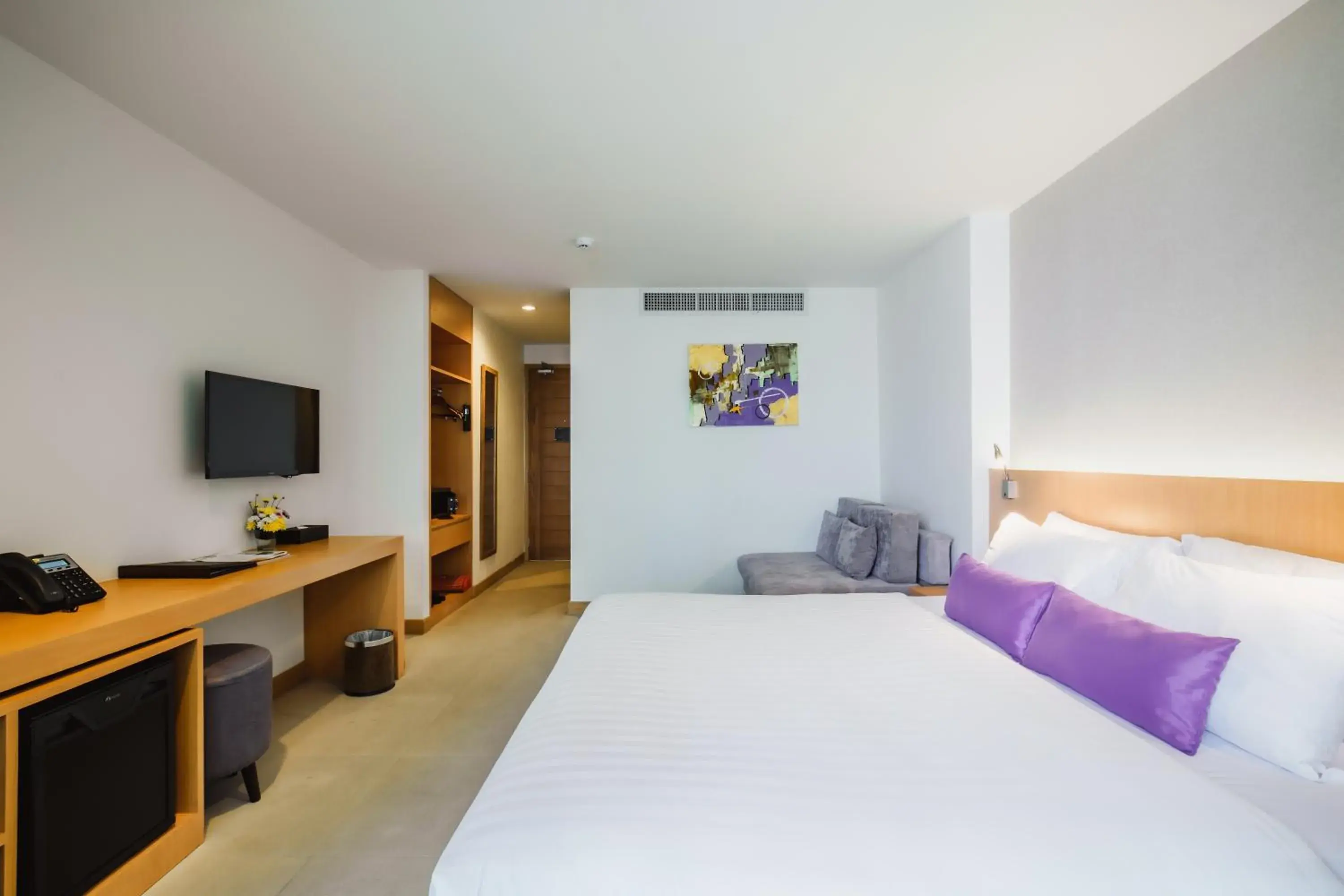 Bed in The Lunar Patong Bed in The Lunar Patong