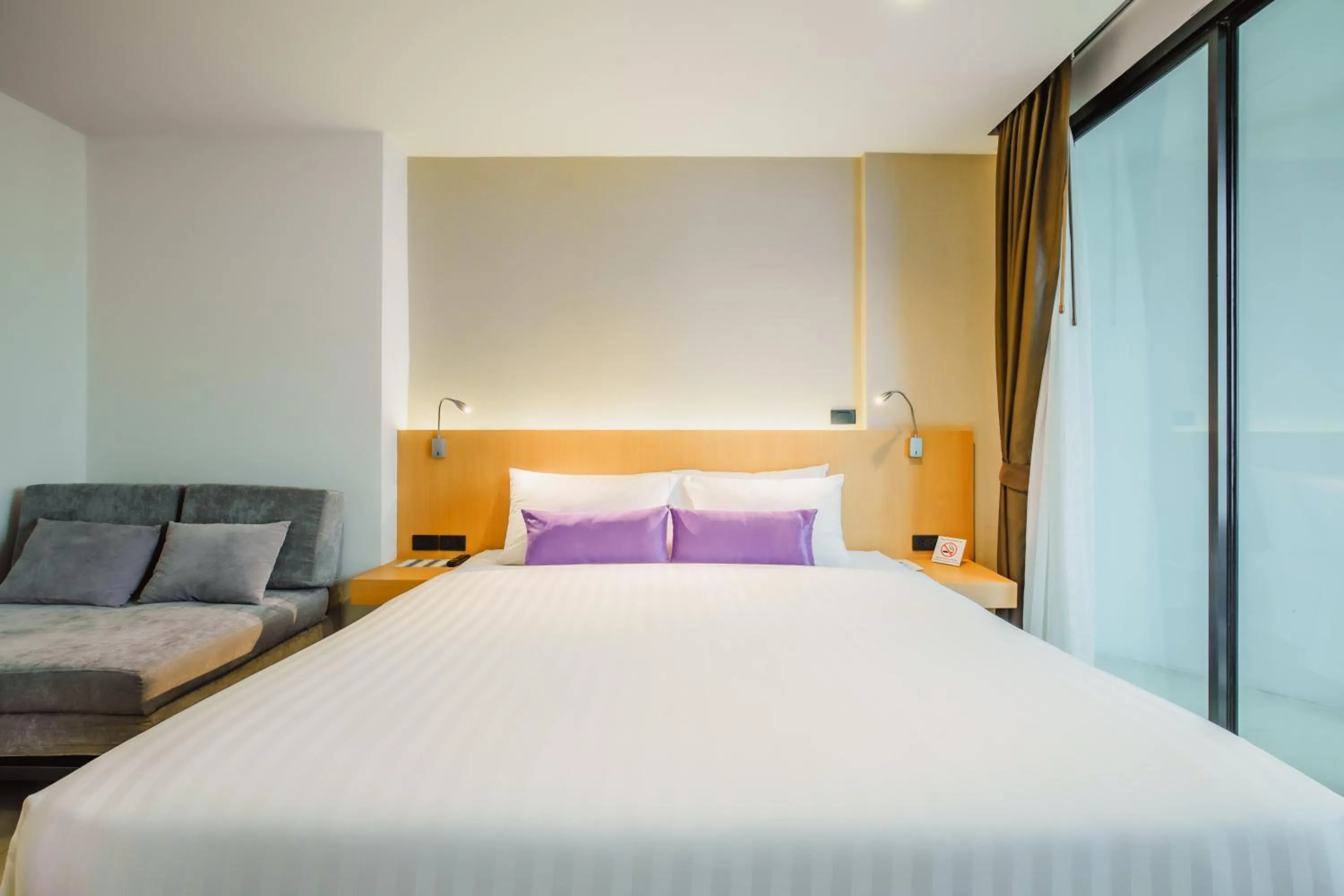 Bed in The Lunar Patong