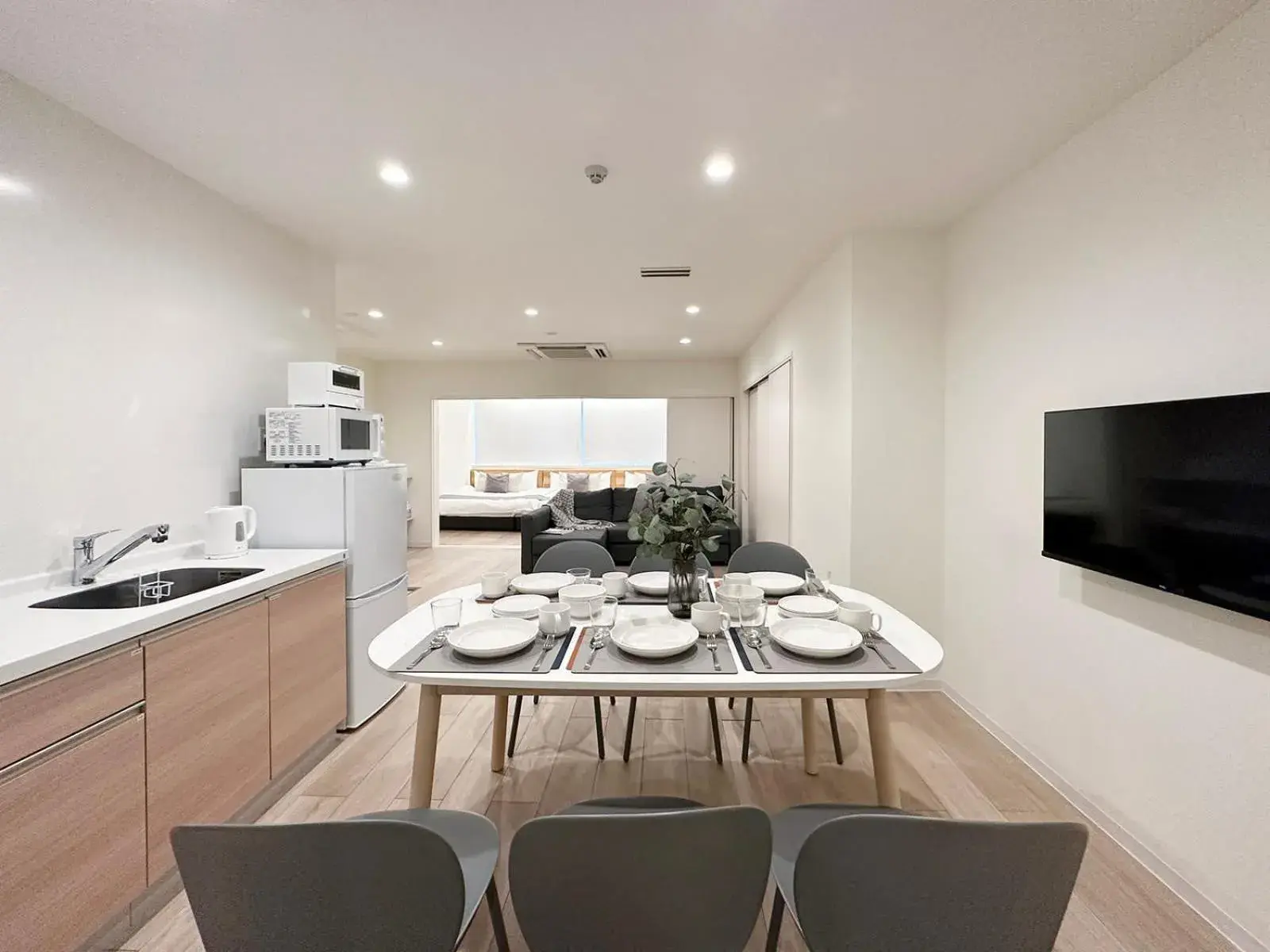 Apartment in b hotel Nikke - Spacious Apt for 12Ppl Very Good Location Apartment in b hotel Nikke - Spacious Apt for 12Ppl Very Good Location