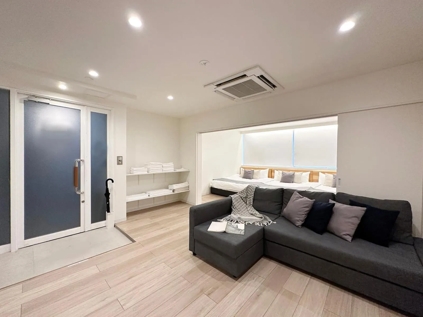 b hotel Nikke - Spacious Apt for 12Ppl Very Good Location