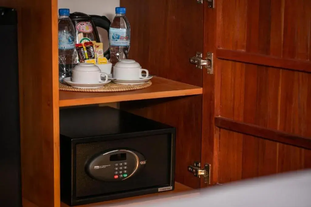 Deluxe Double or Twin - single occupancy - Free Airport Pick Up in Mera Residence Deluxe Double or Twin - single occupancy - Free Airport Pick Up in Mera Residence