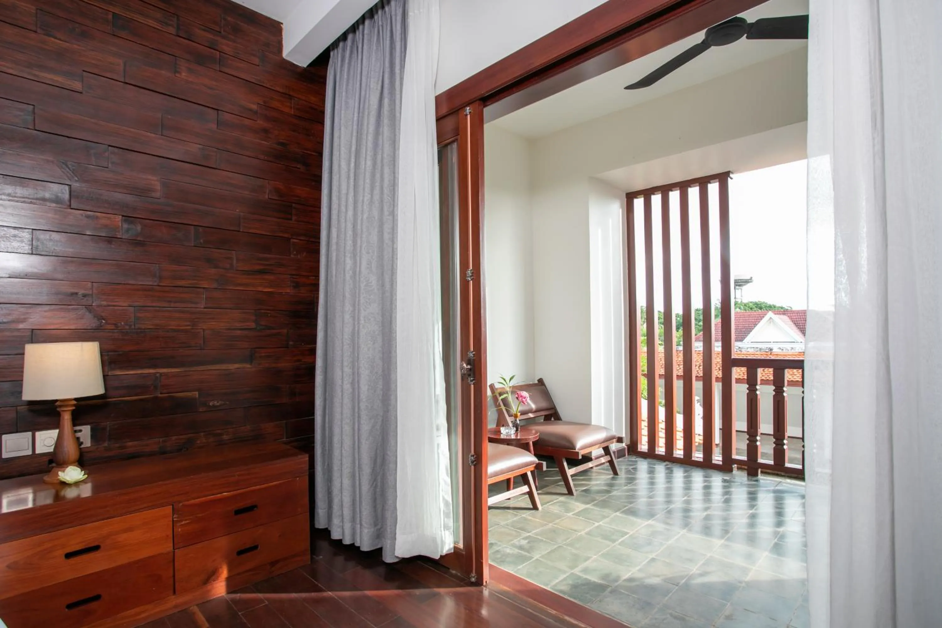 Balcony/Terrace in Mera Residence