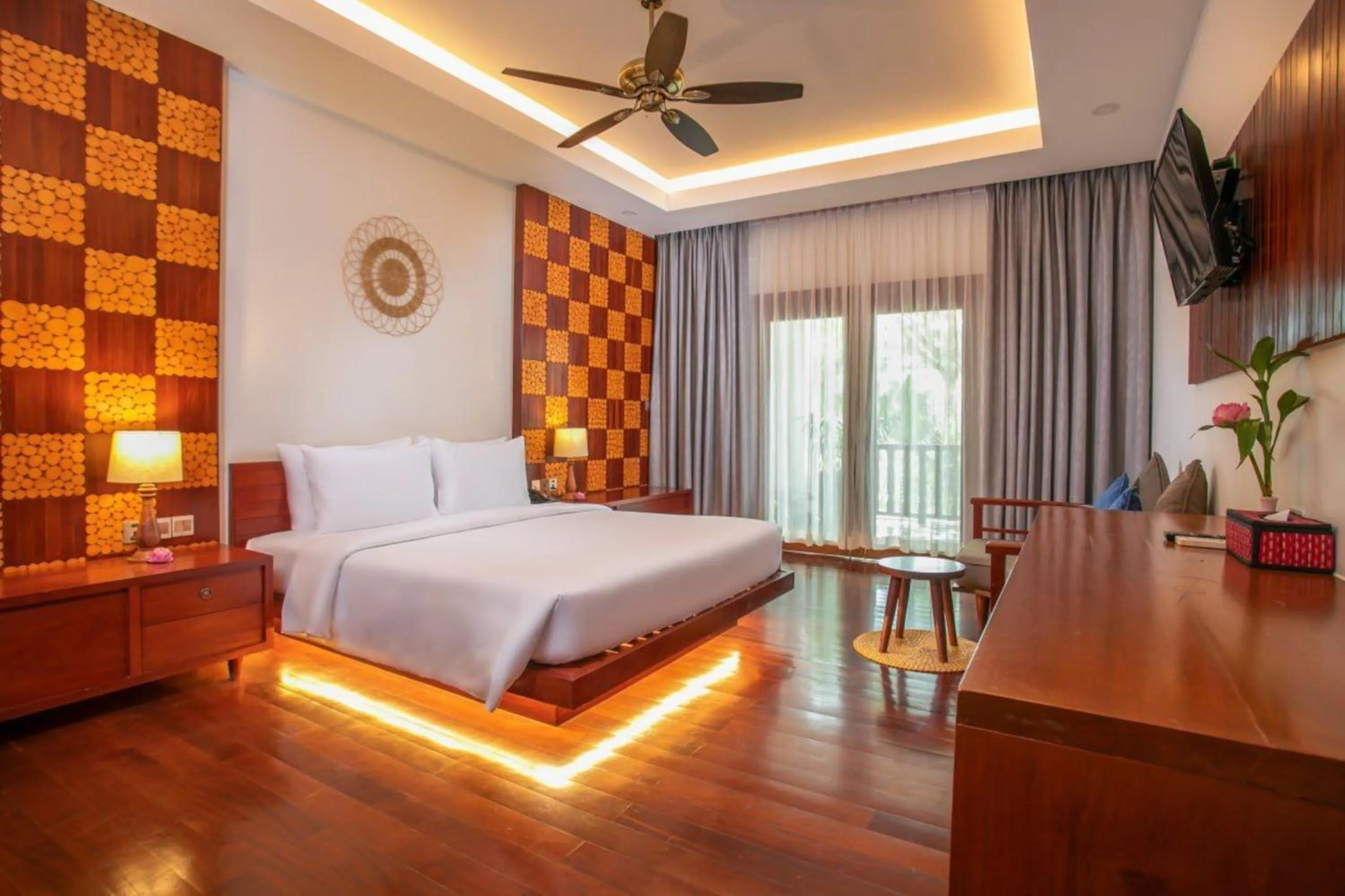 Bed in Mera Residence