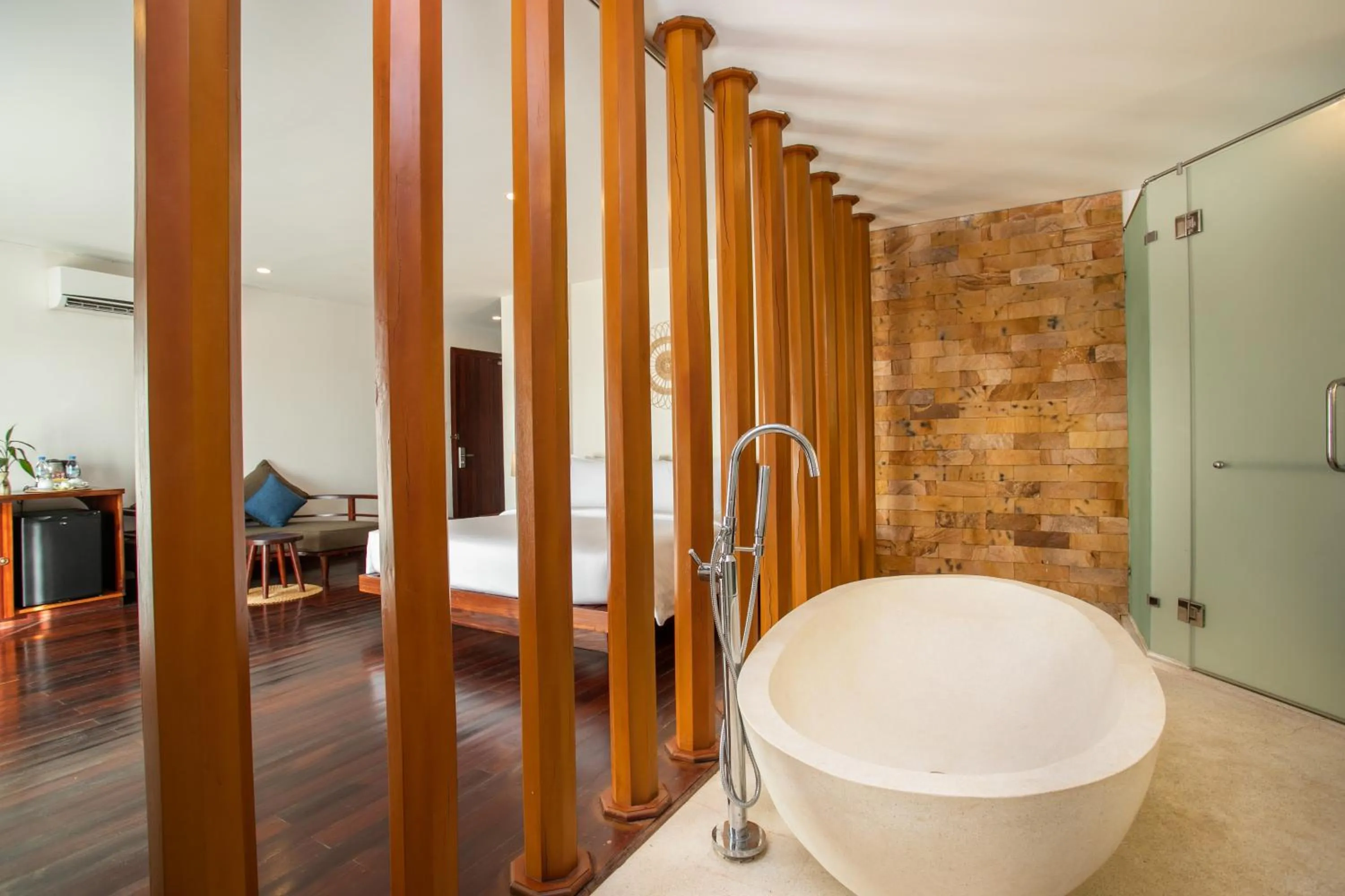 Bath in Mera Residence