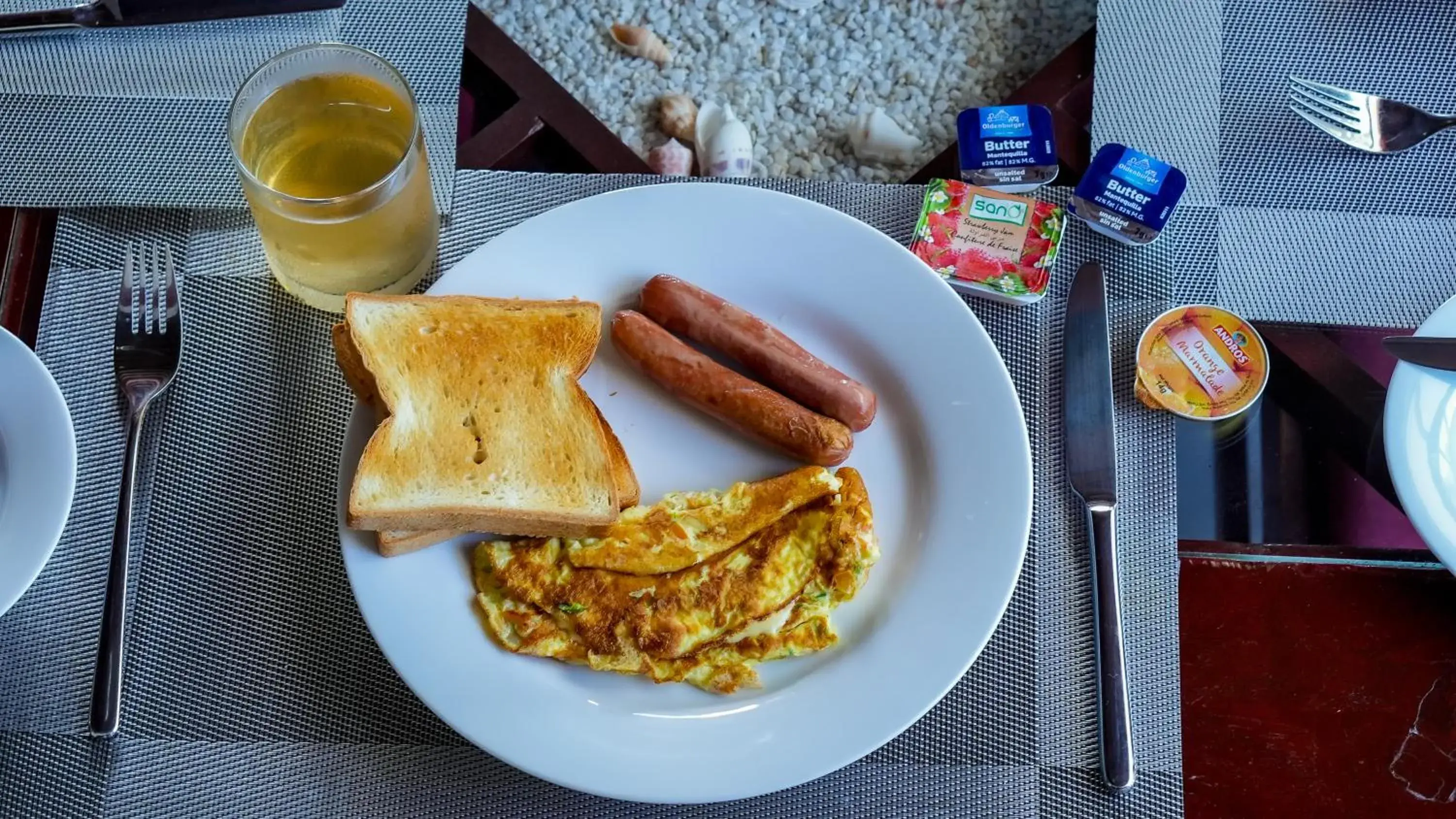 Breakfast in Silver Oasis Maldives Breakfast in Silver Oasis Maldives