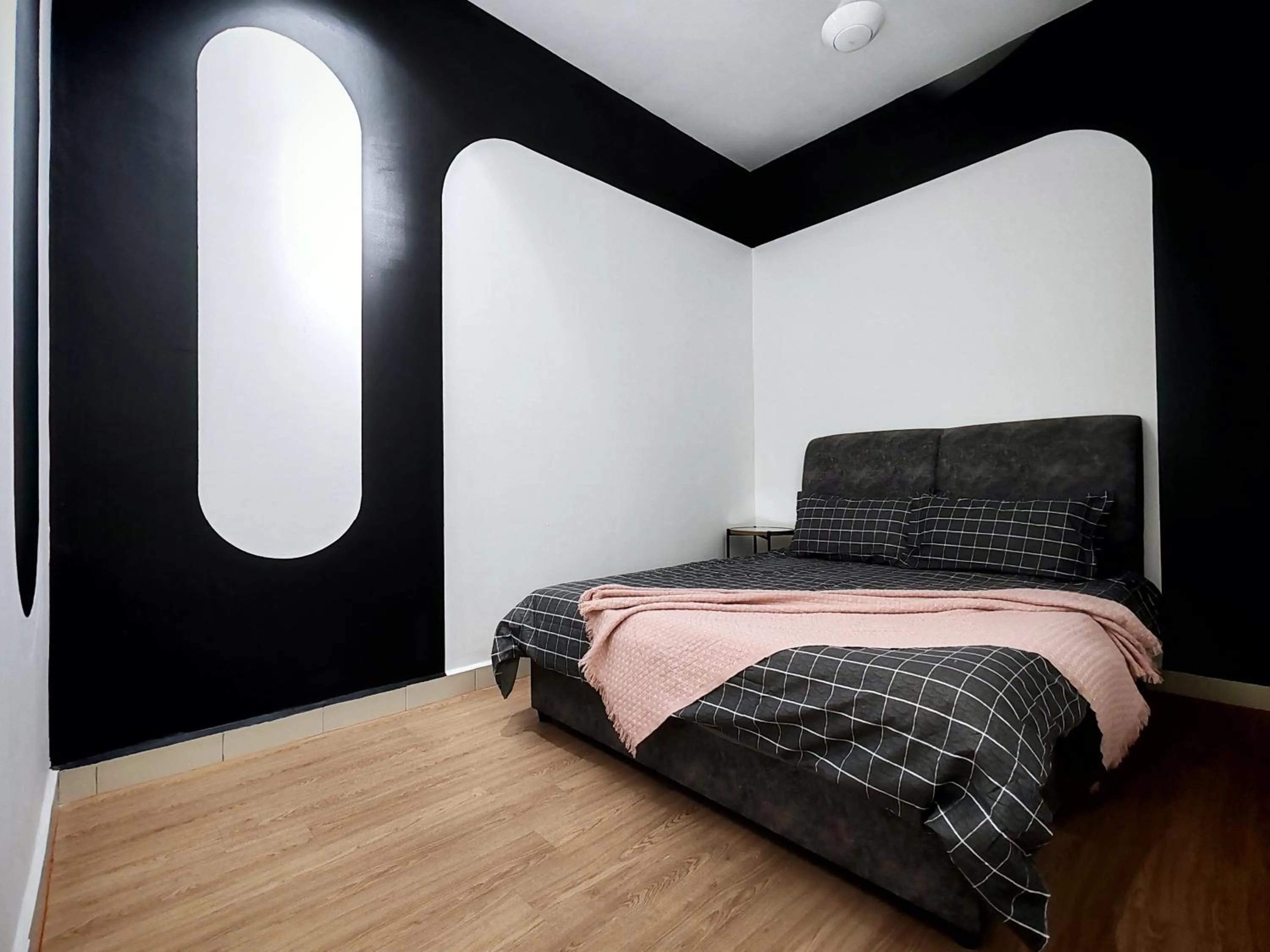 Bed in Moon Classic Falim by Irainbow