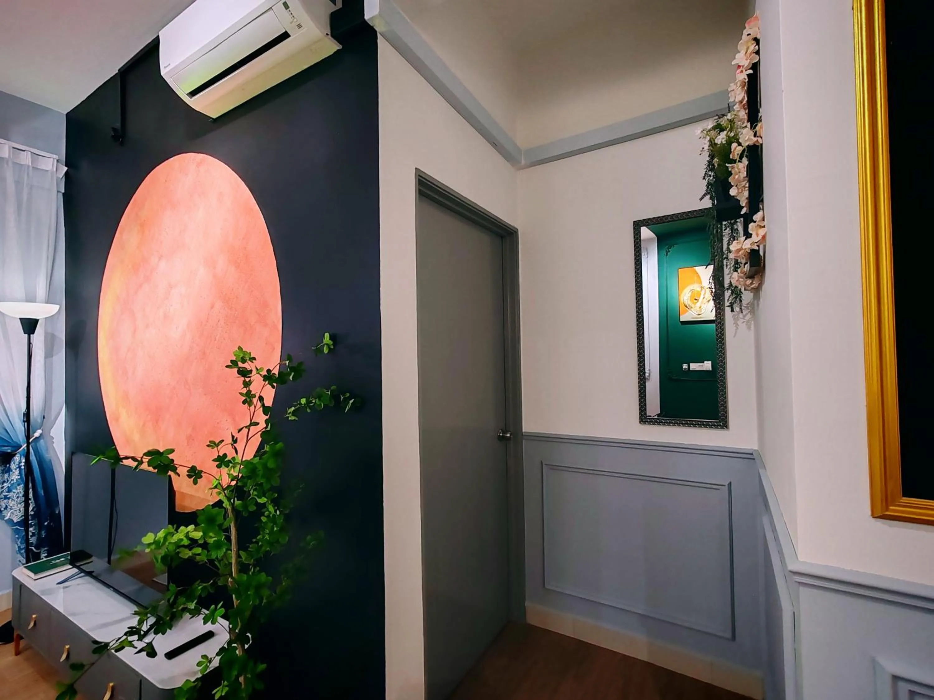 Moon Classic Falim by Irainbow