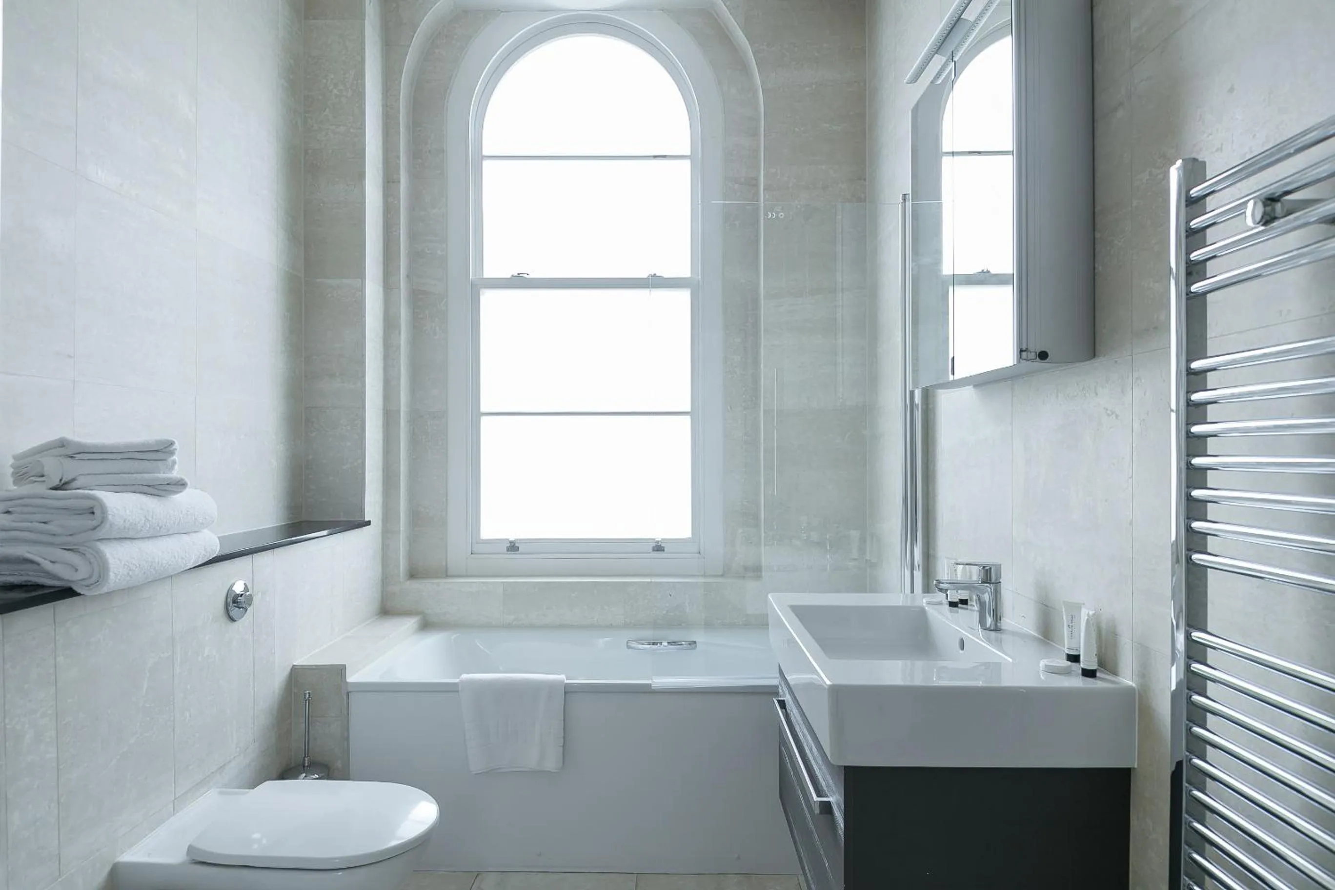 Toilet in Chilworth Court