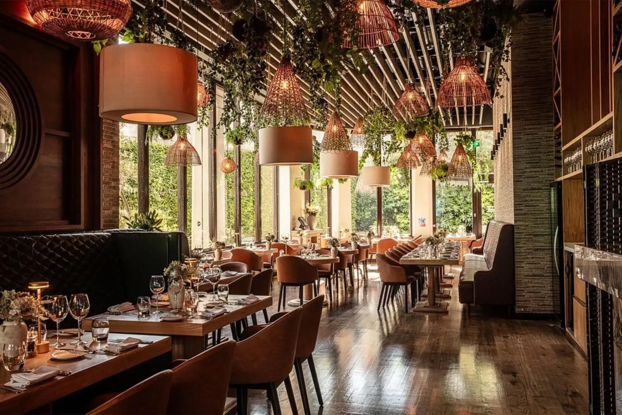 Restaurant/places to eat in Chilworth Court Restaurant/places to eat in Chilworth Court