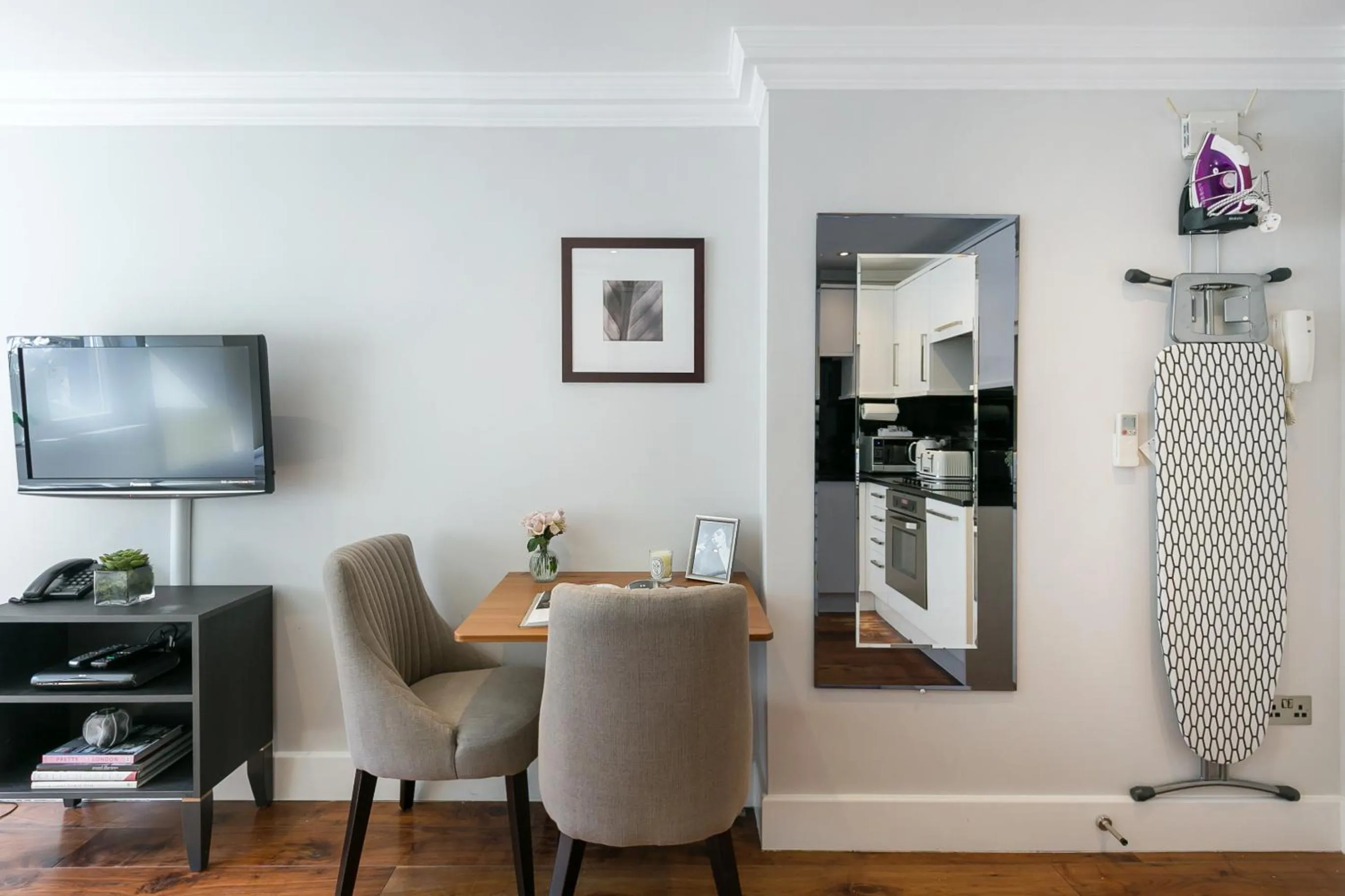 TV and multimedia in Chilworth Court