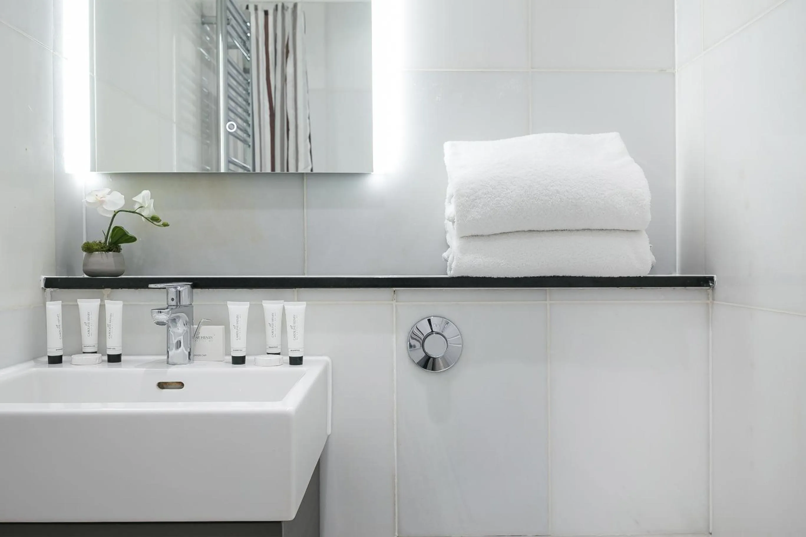 Toilet in Chilworth Court