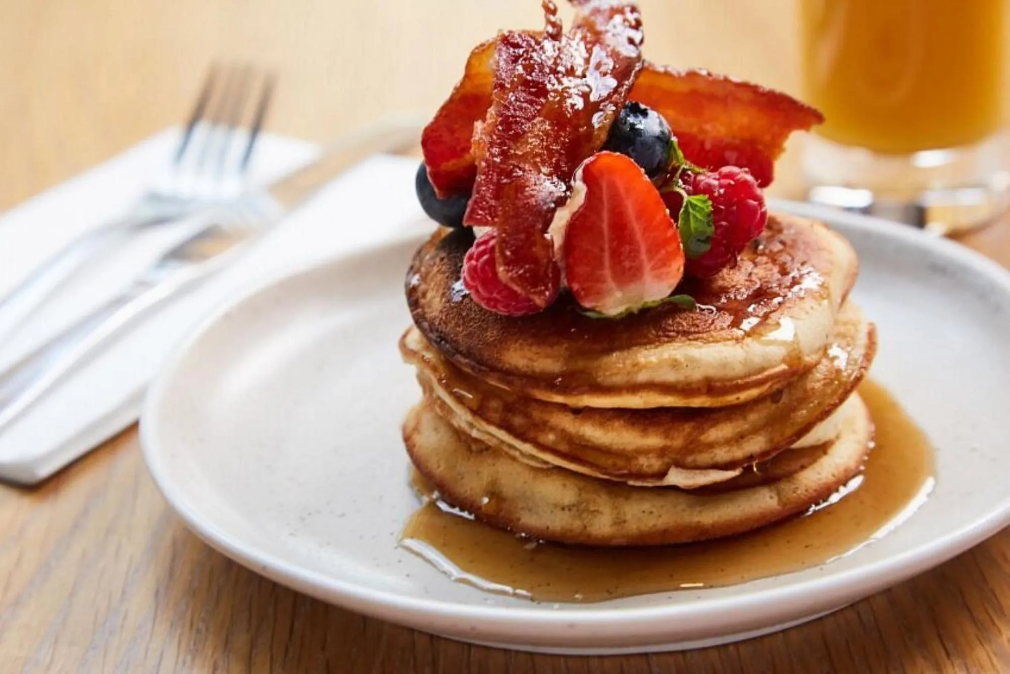 Restaurant/places to eat in Chilworth Court