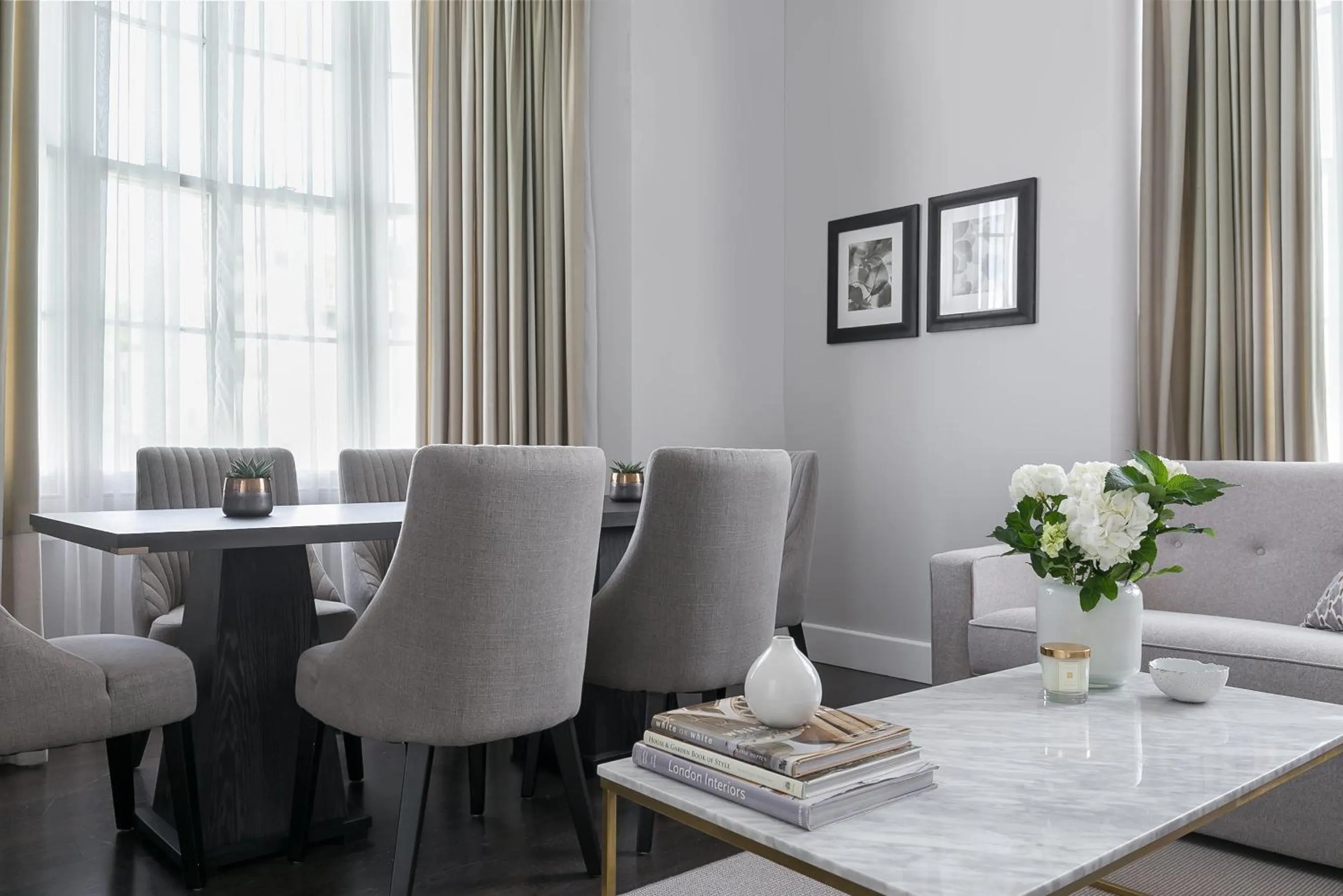 Living room in Chilworth Court